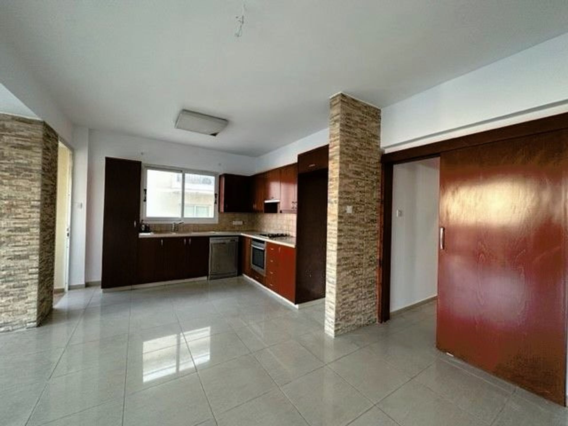 Condominium in Limasol, Lemesos 12708994