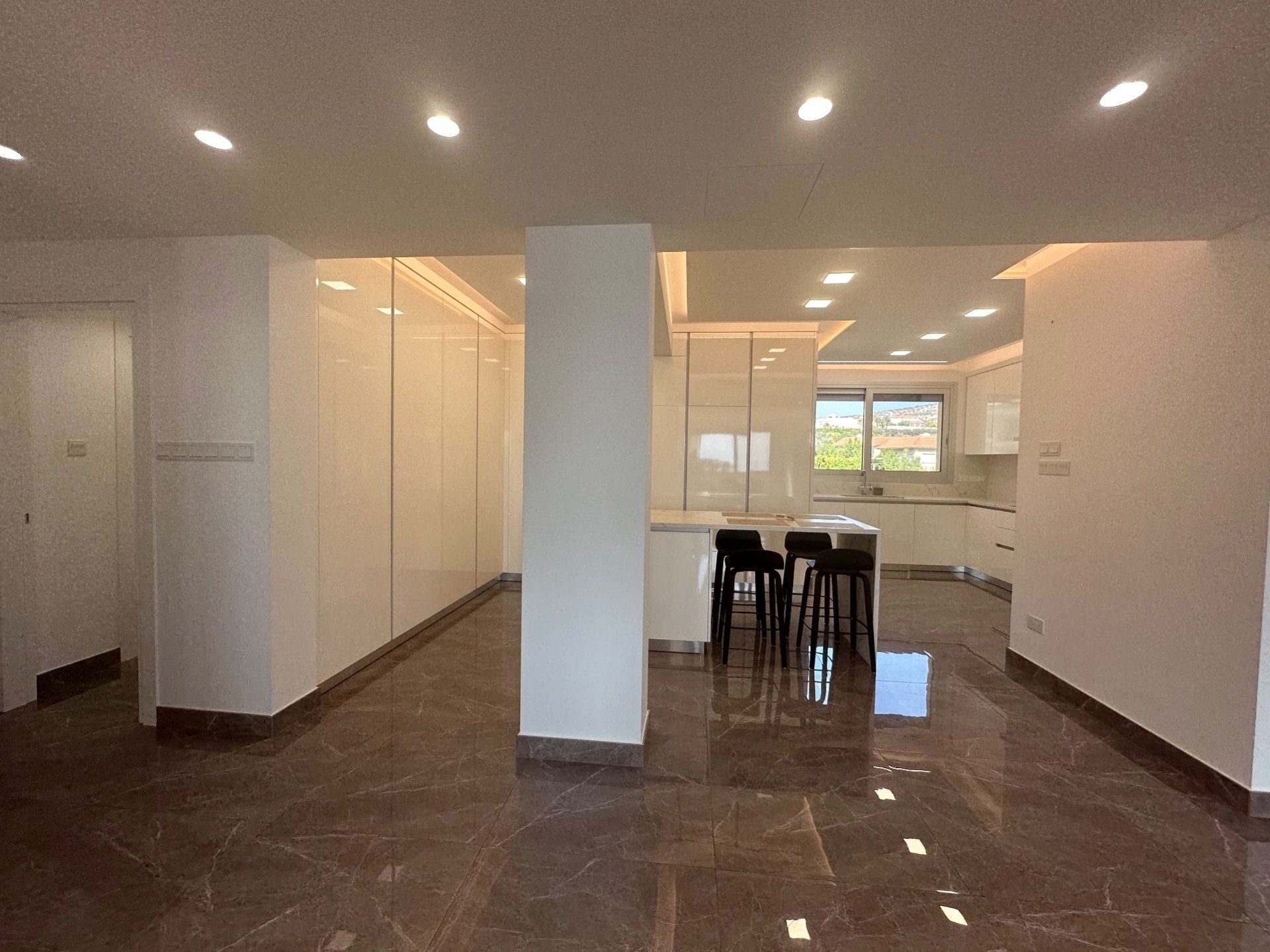 Condominium in Agios Tychon, Limassol 12709806