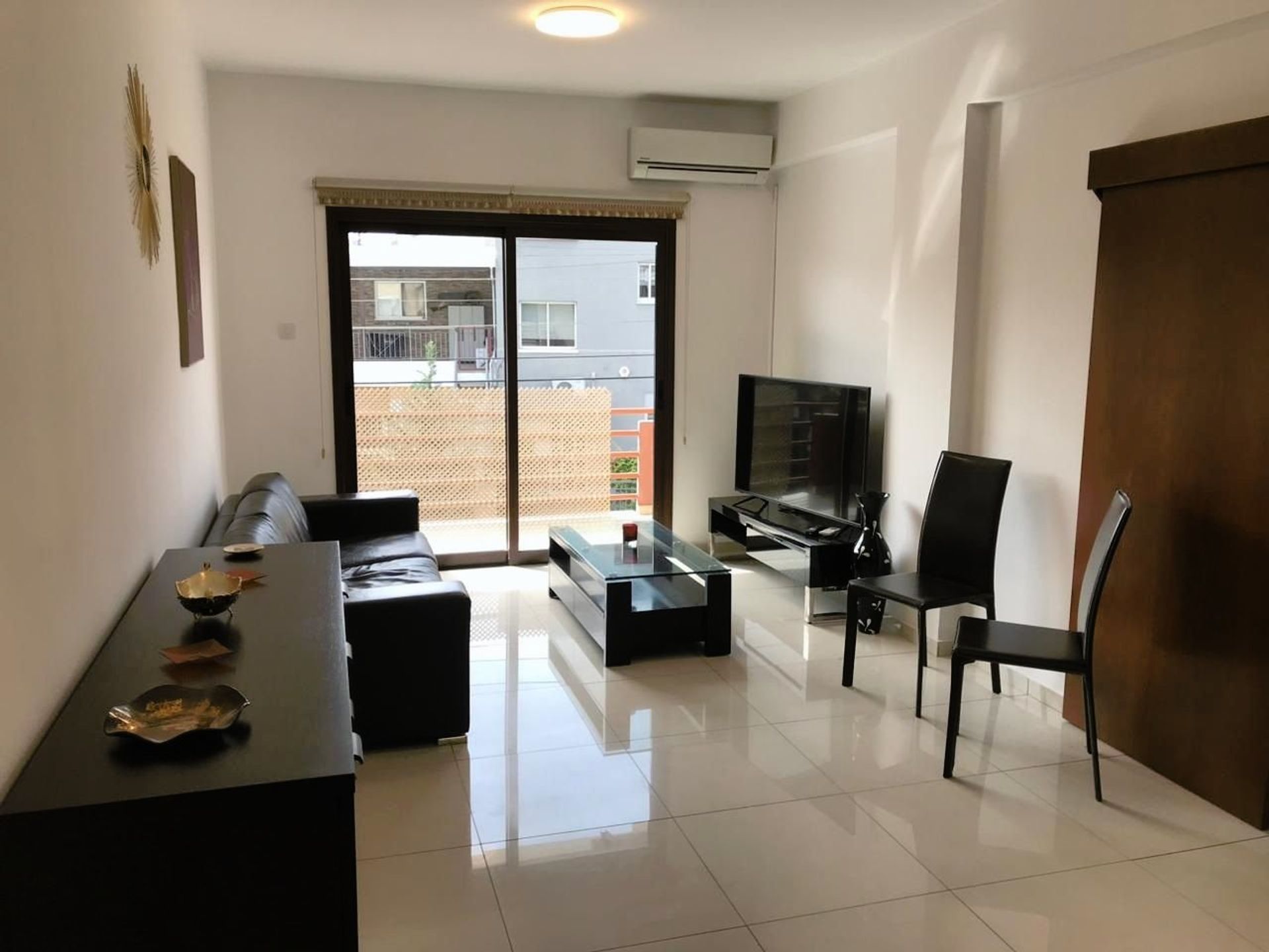 Osakehuoneisto sisään Mesa Geitonia, Limassol 12709926