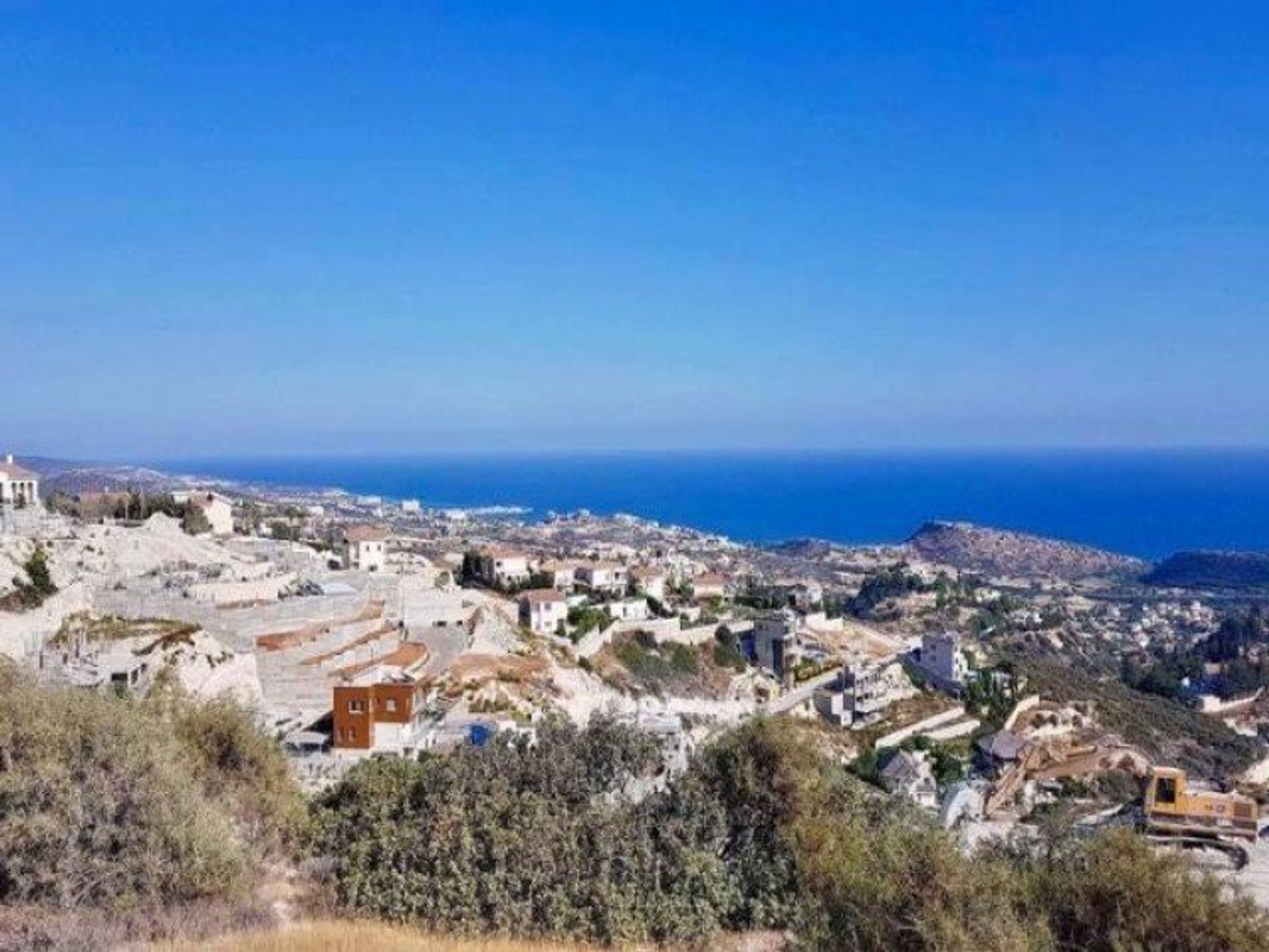 Tanah dalam Agios Tychon, Larnaka 12710461