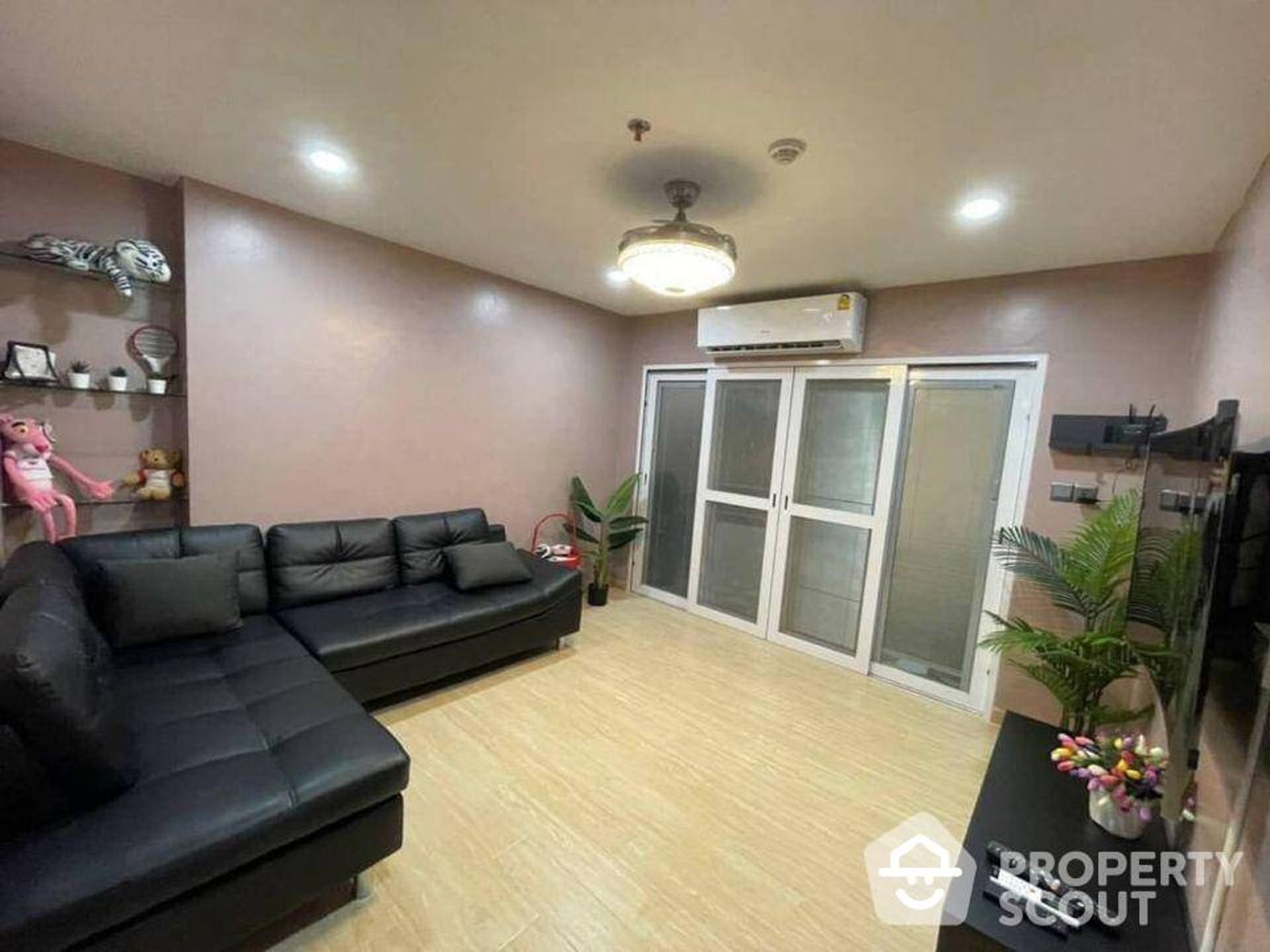 Condominium in Watthana, Krung Thep Maha Nakhon 12712517