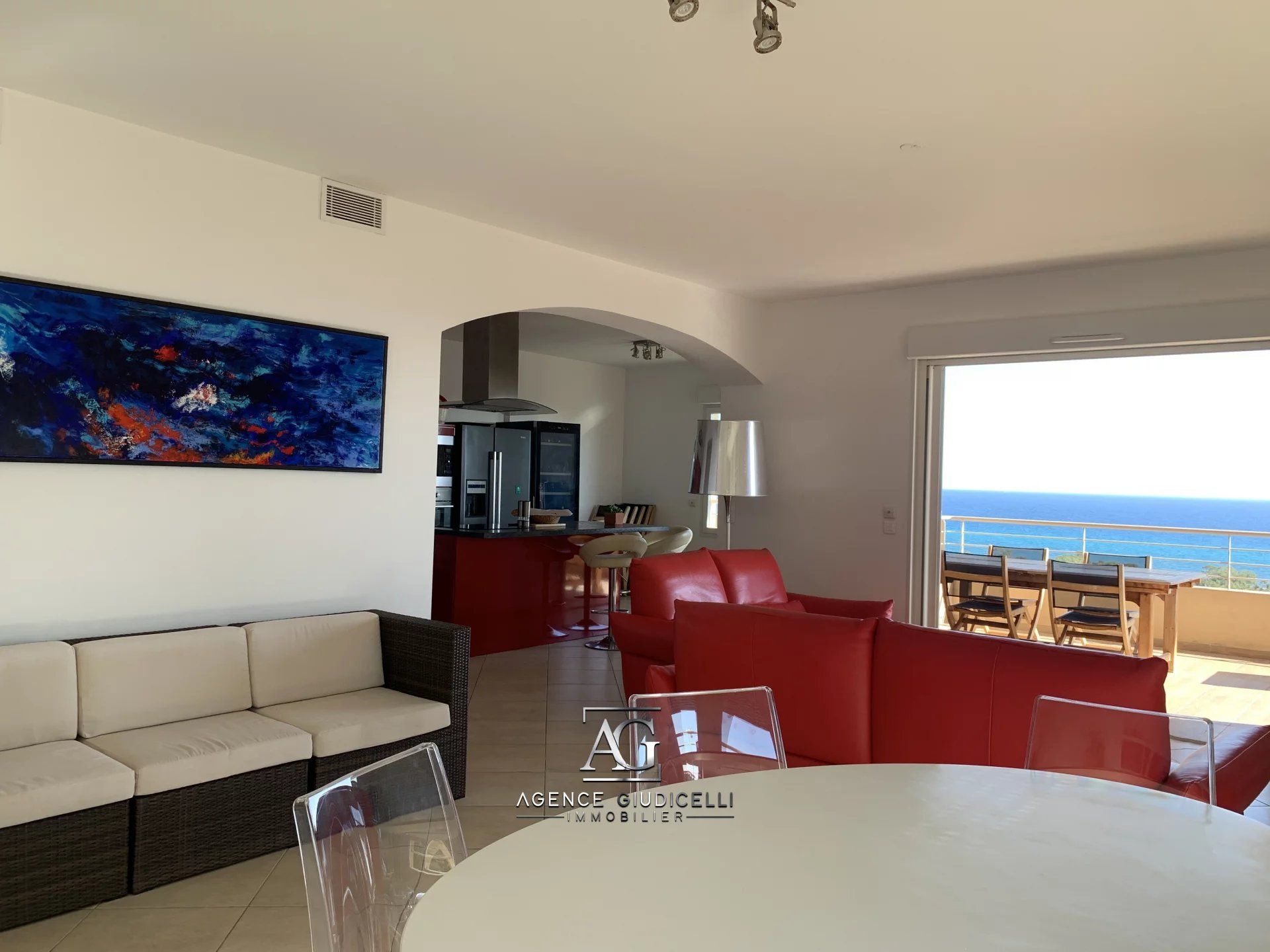 Condominium in Pertuis, Provence-Alpes-Cote d'Azur 12712751