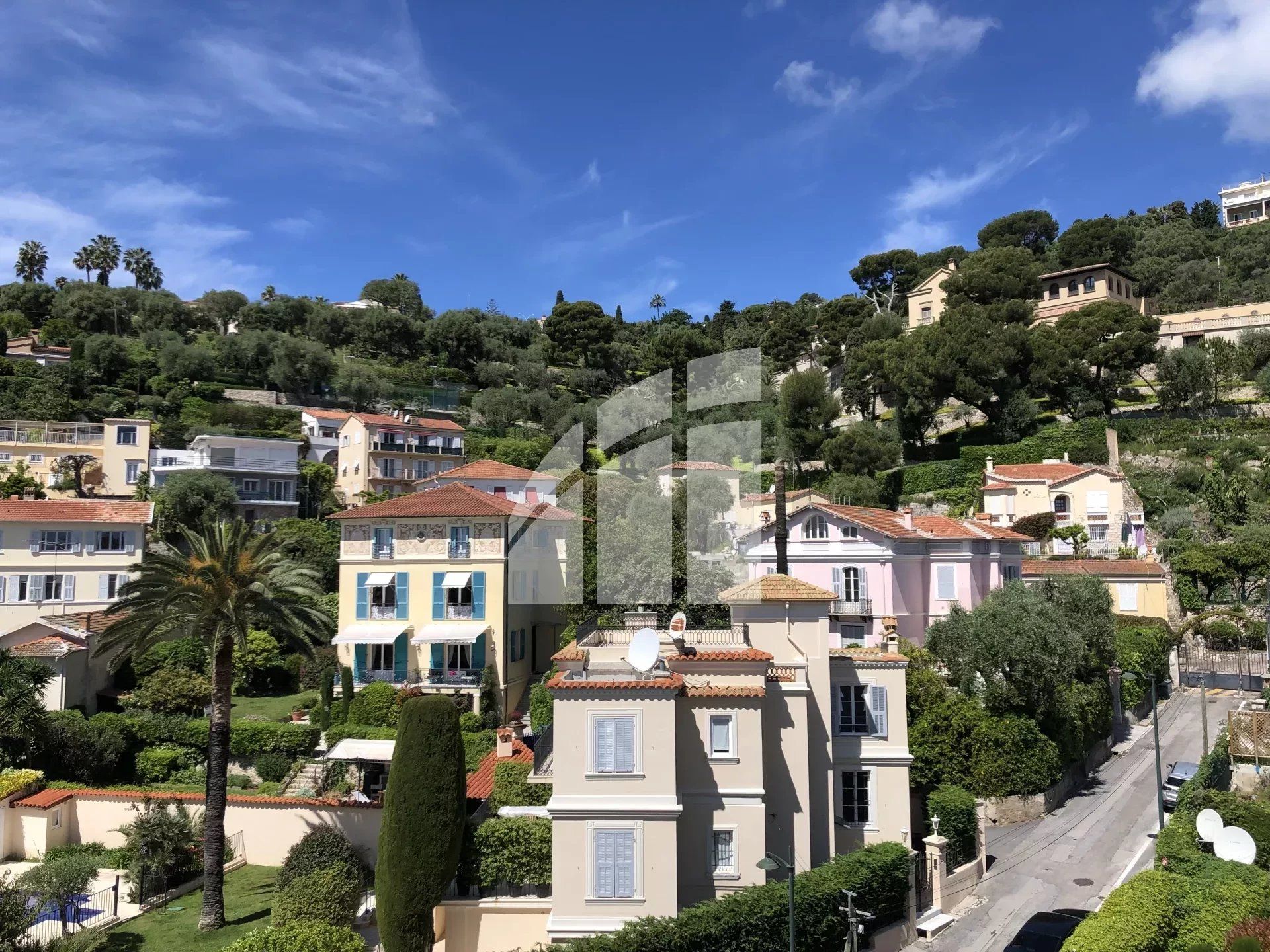 Osakehuoneisto sisään Beaulieu-sur-Mer, Alpes-Maritimes 12713619