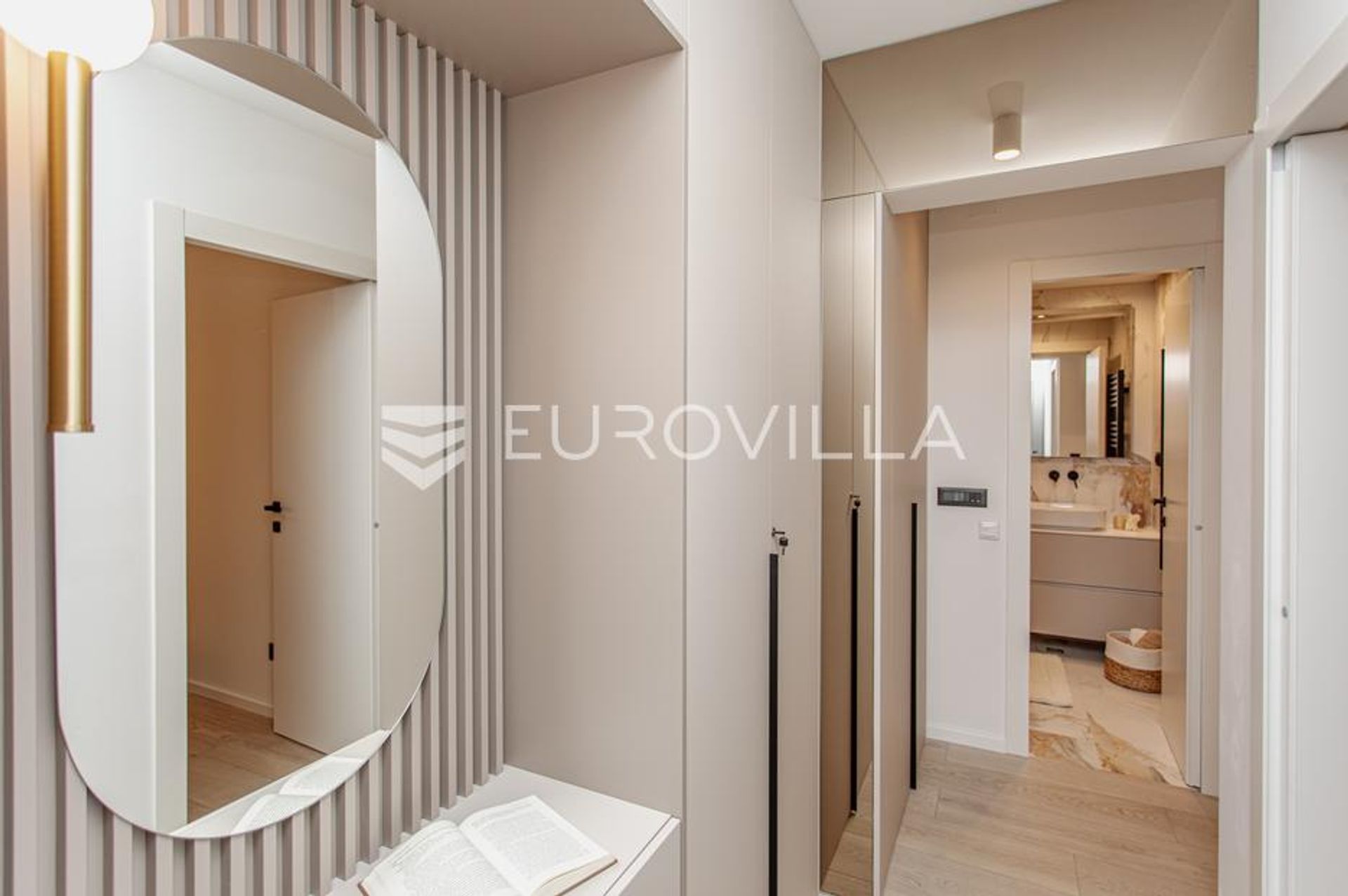 Condominio en Split, Splitsko-dalmatinska županija 12716301