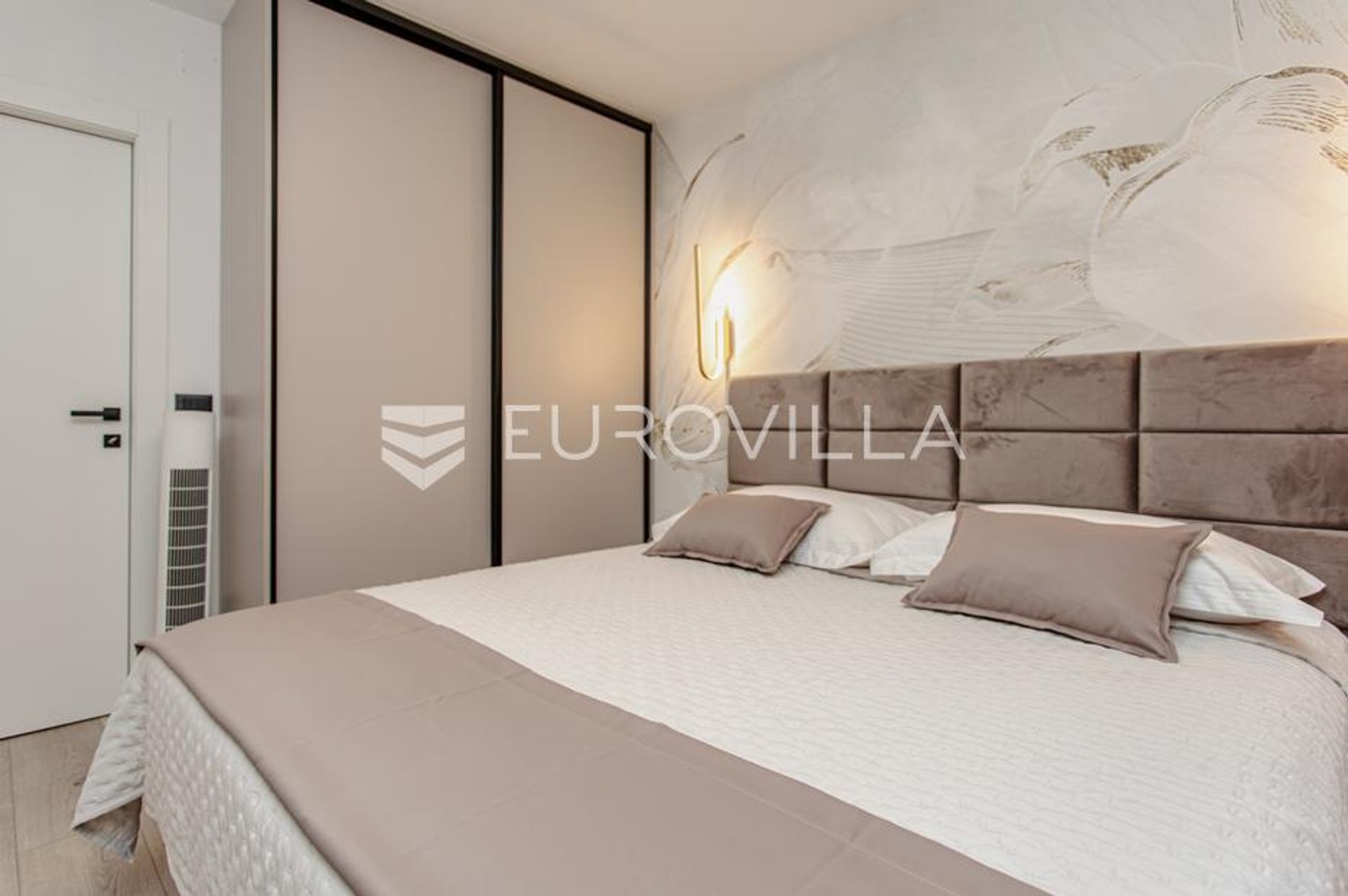 Condominio en Split, Splitsko-dalmatinska županija 12716301