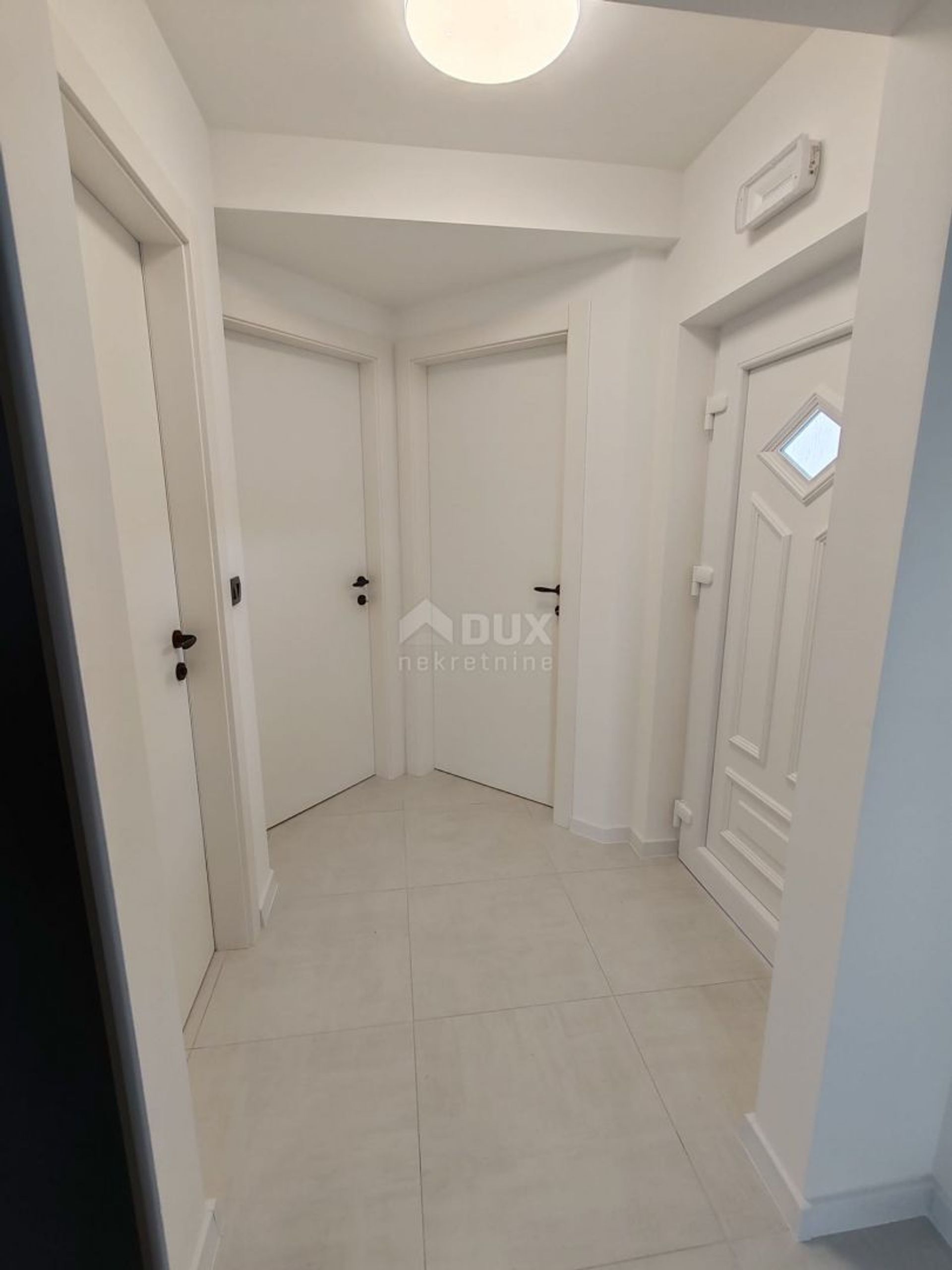 Condominio en Rijeka, Primorsko-goranska županija 12716357