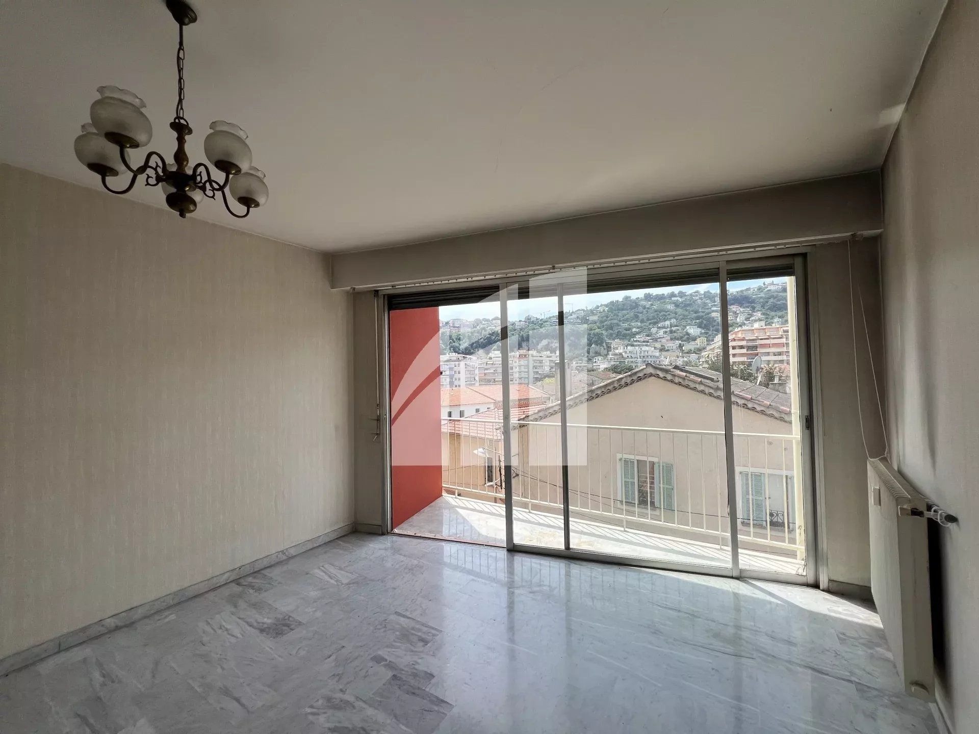 Condominium in Nice, Provence-Alpes-Cote d'Azur 12720563