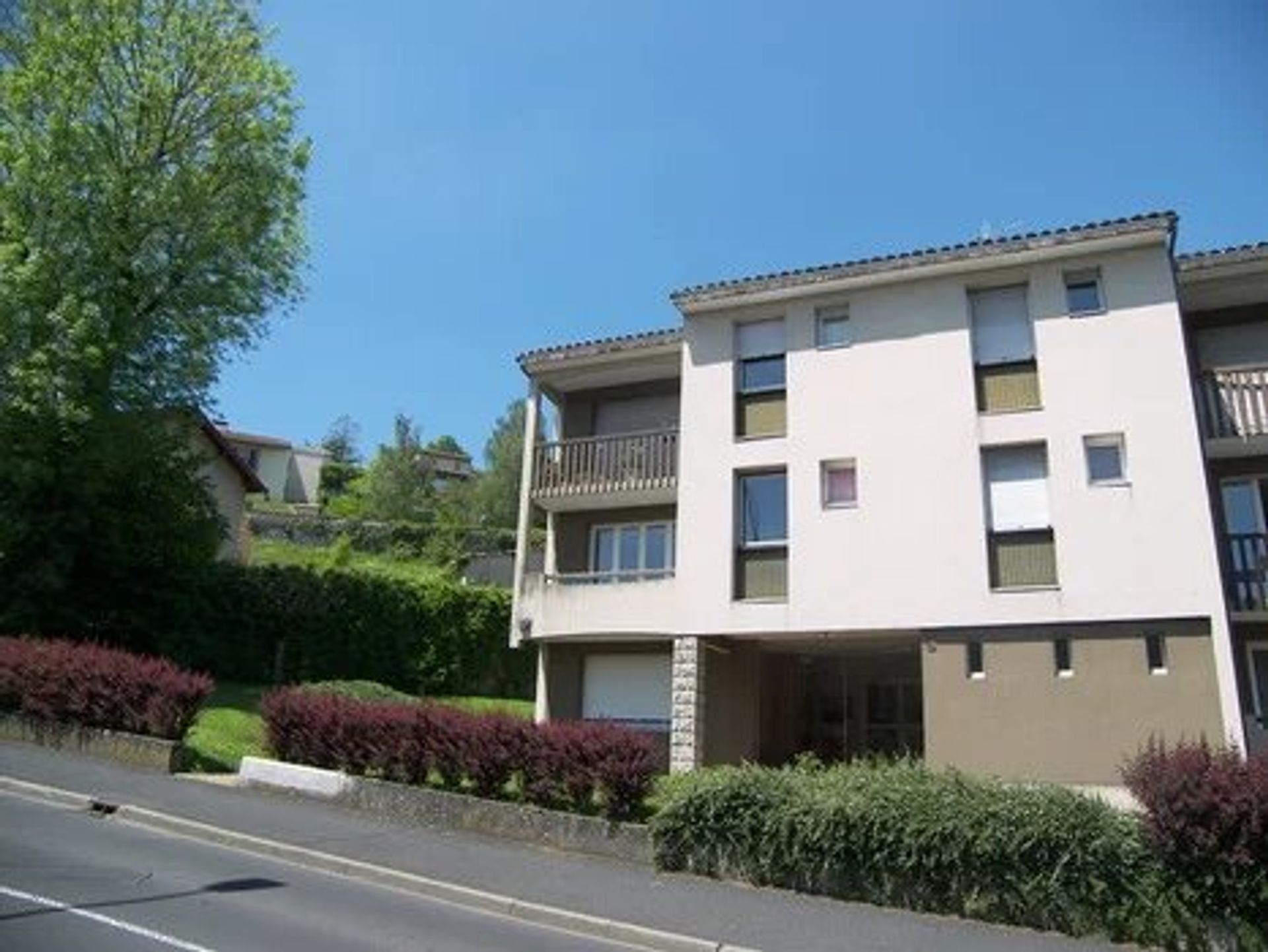 Condominio nel Aurillac, Alvernia-Rodano-Alpi 12720631