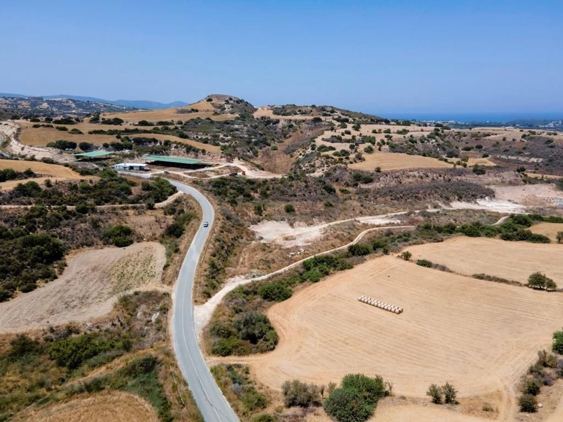 Tanah di kebijakan, Pafos 12721267