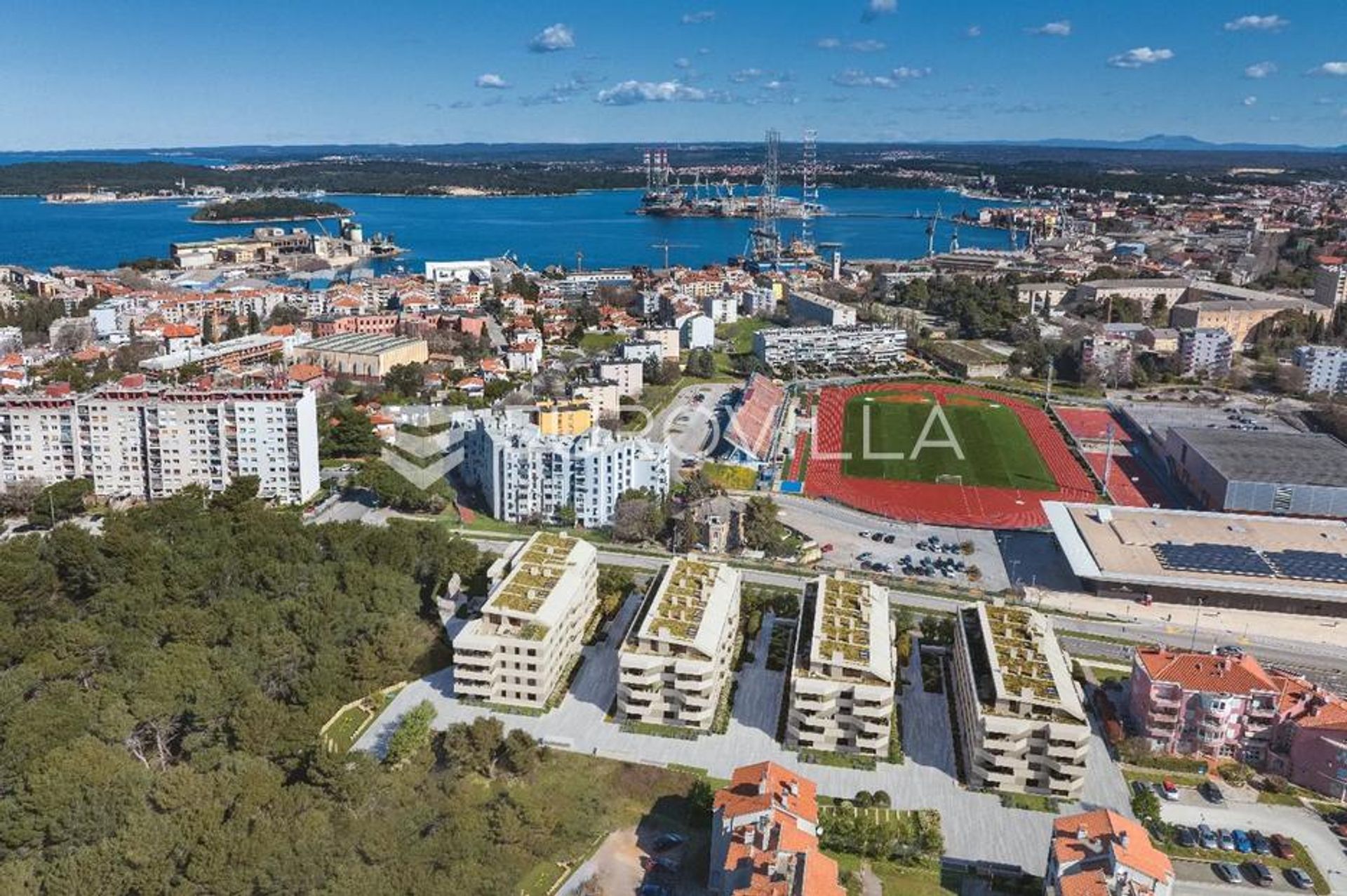 Condominio en Pula, Istarska Županija 12722964