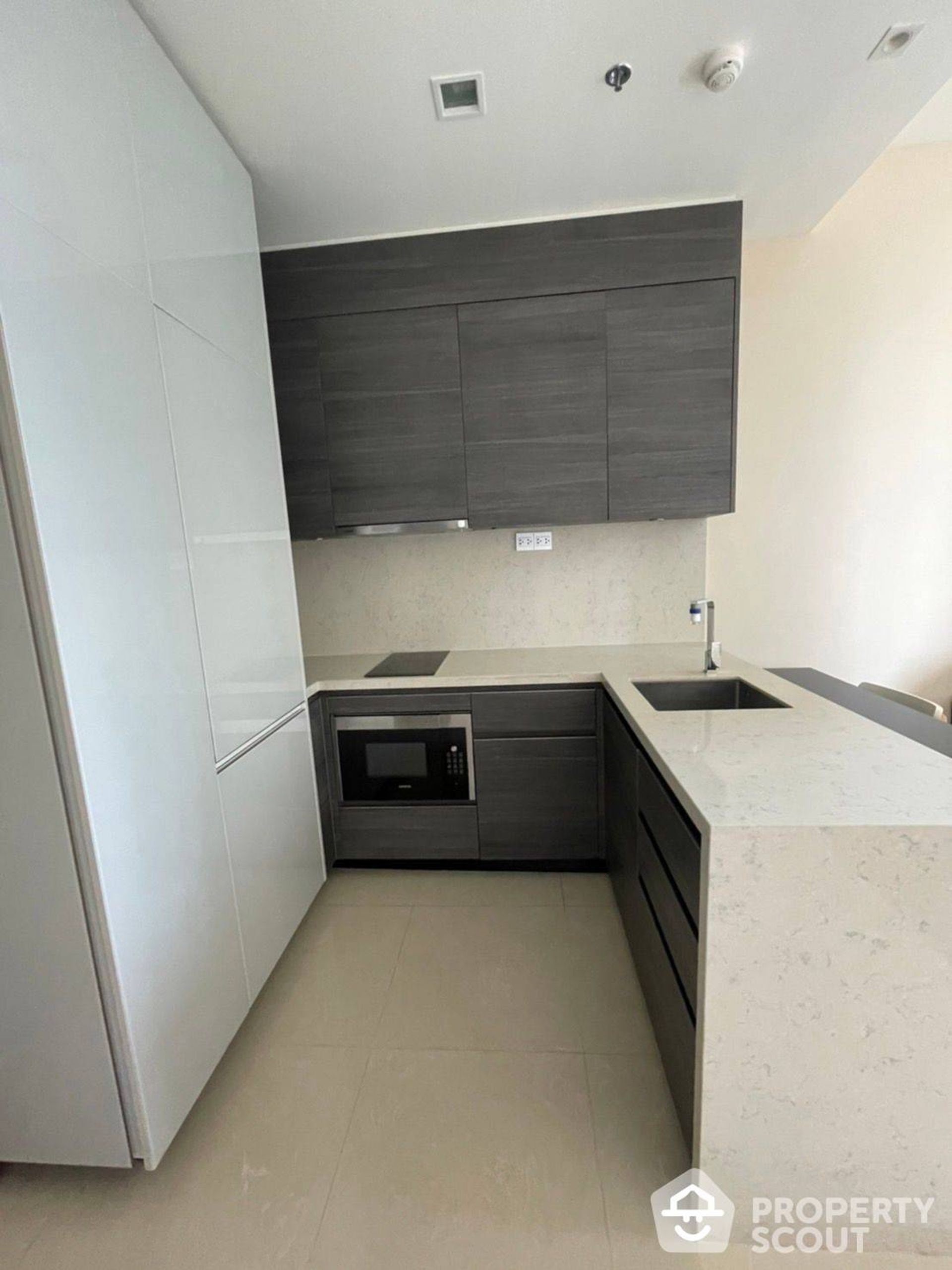 Condominio en Ban Na Song, Krung Thep Maha Nakhon 12723397