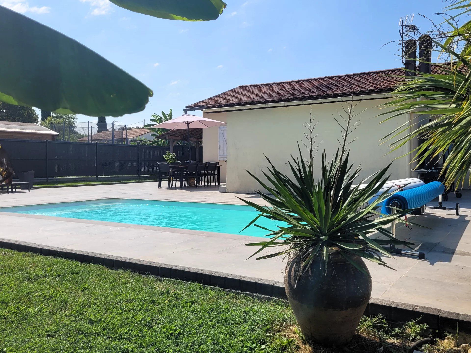 residencial no La Lande-de-Fronsac, Gironde 12723903