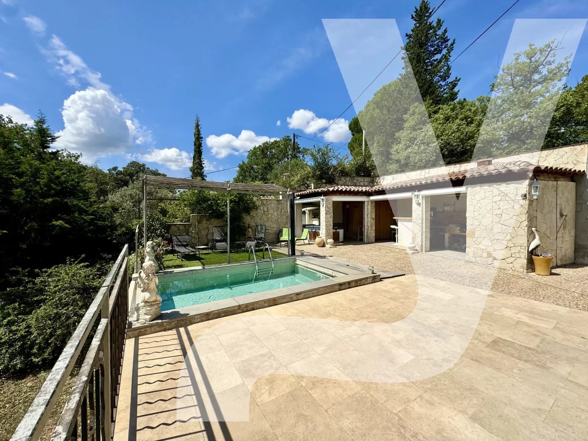 Hus i Bargemon, Provence-Alpes-Cote d'Azur 12723933