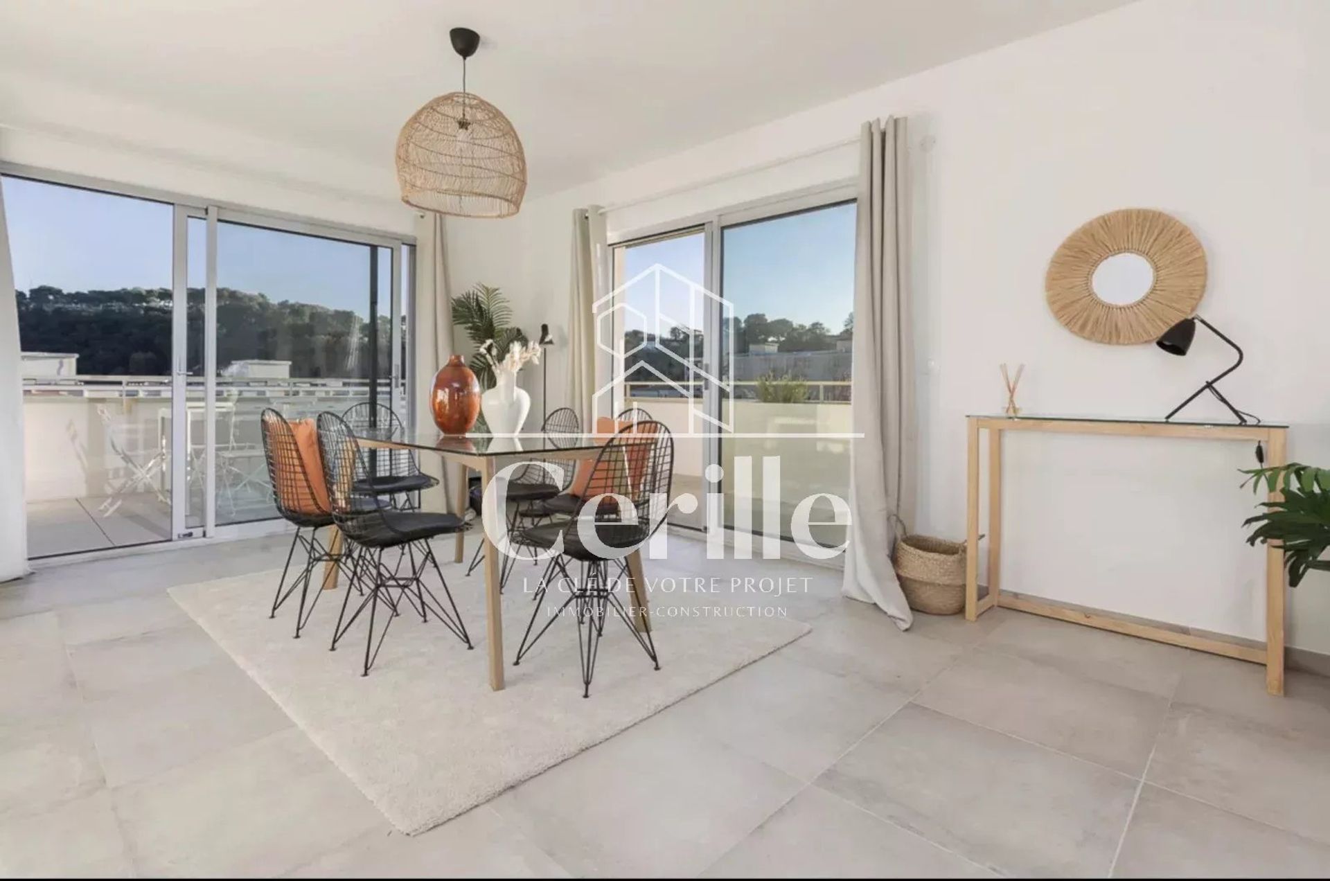 Condominio nel Antibes, Alpes-Maritimes 12723986