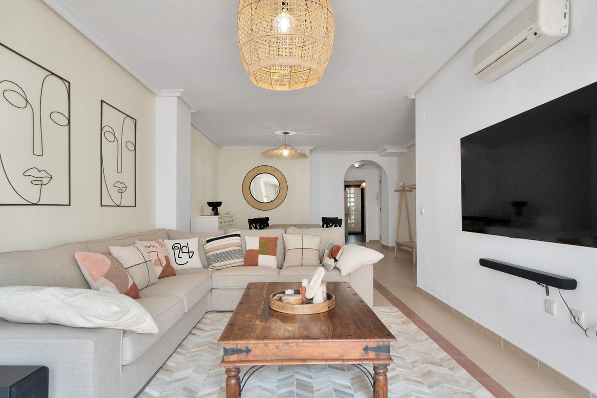 Condominium in Marbella, Andalusia 12724114