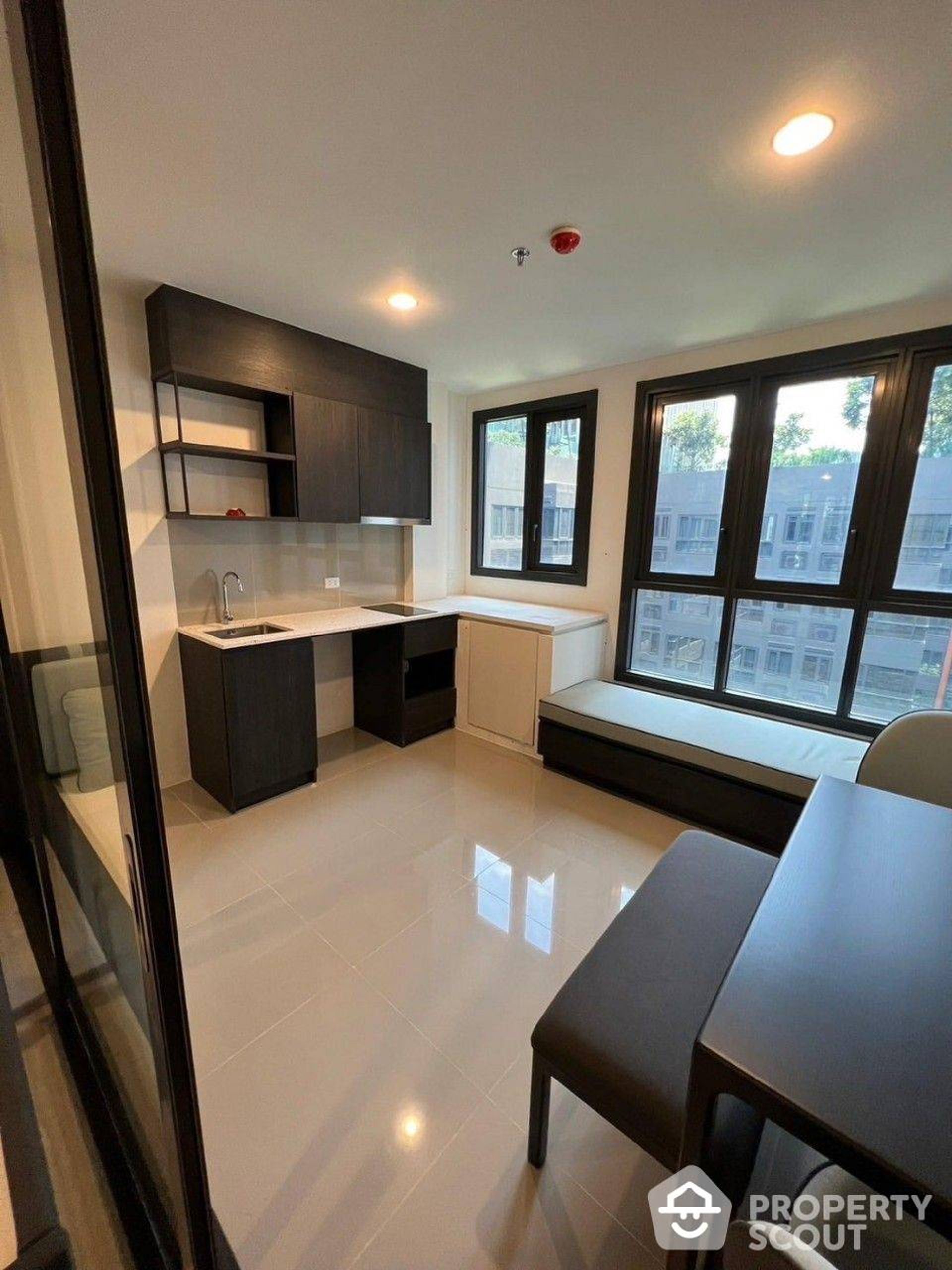 Condominium dans Huai Khwang, Krung Thep Maha Nakhon 12727715