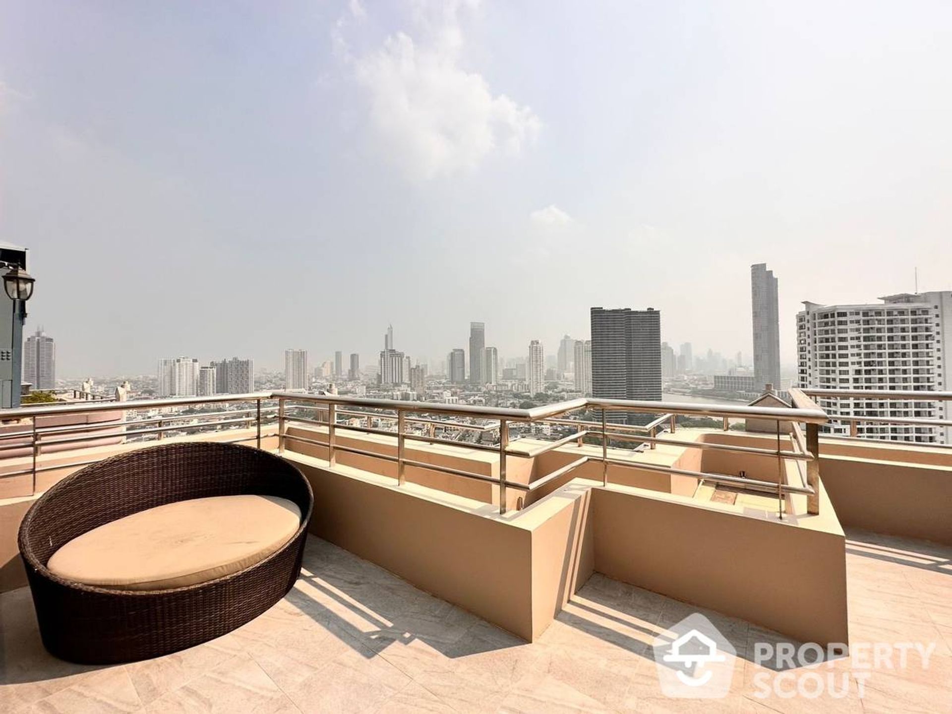 Condominio nel Scendere, Krung Thep Maha Nakhon 12727716