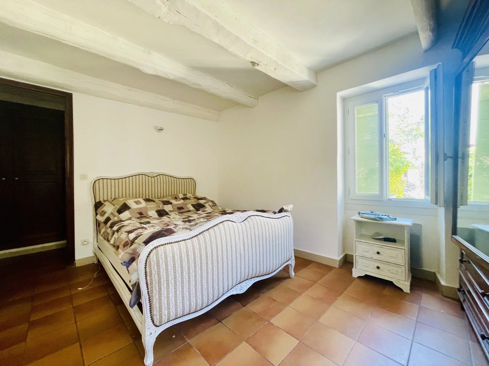 Osakehuoneisto sisään Sablet, Provence-Alpes-Cote d'Azur 12727954