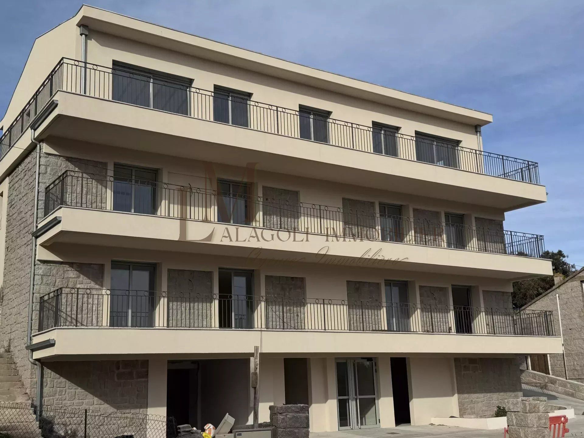 Condominium dans Porto-Vecchio, Corsica 12728013