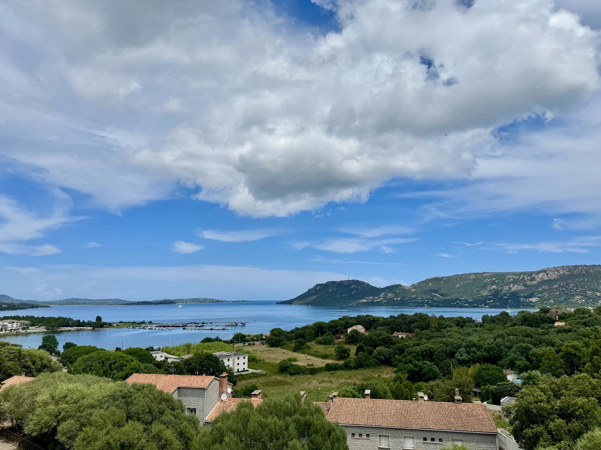 Condominium in Porto-Vecchio, Corsica 12728015