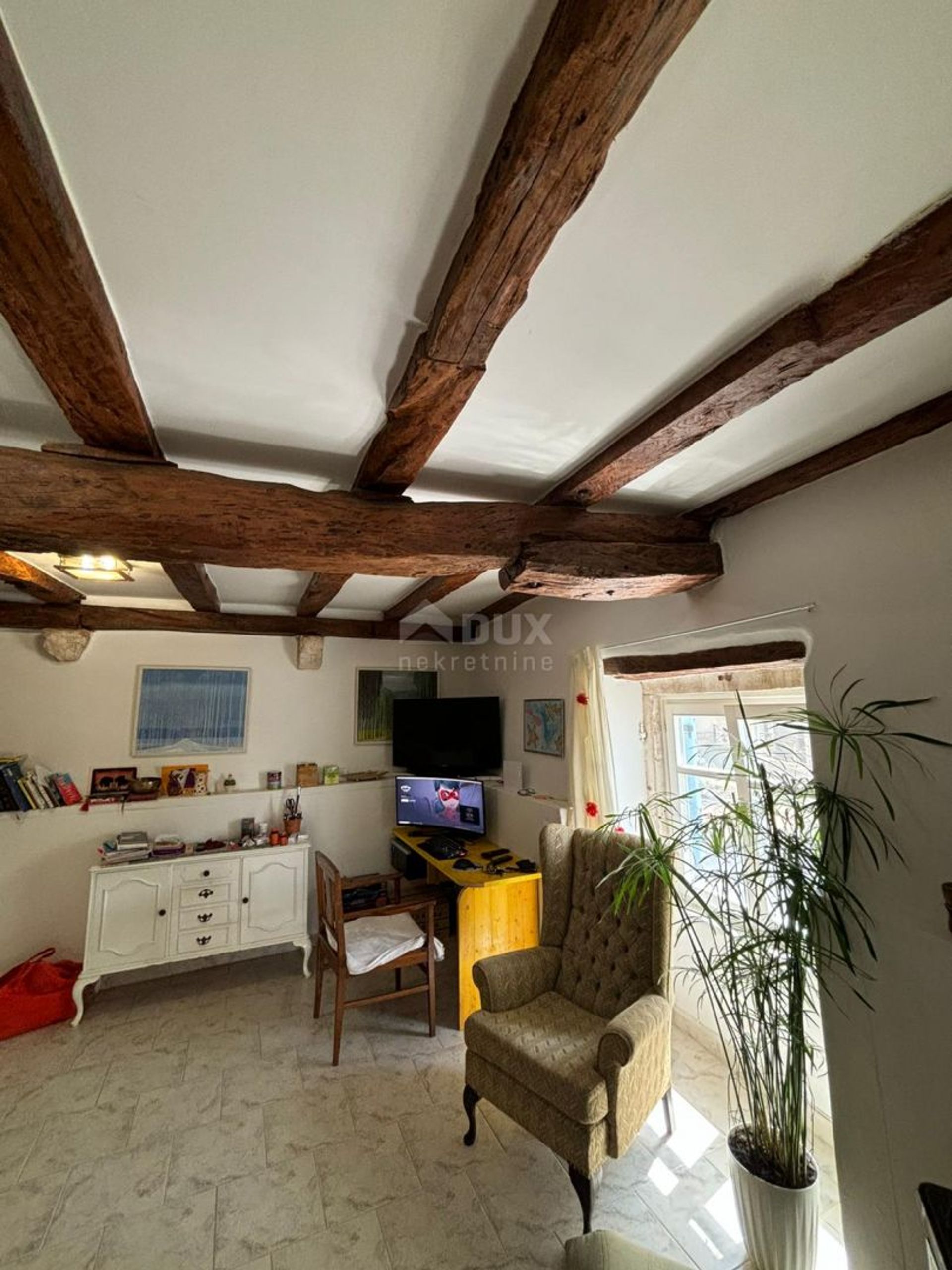 casa en Kanfanar, Istria County 12729140