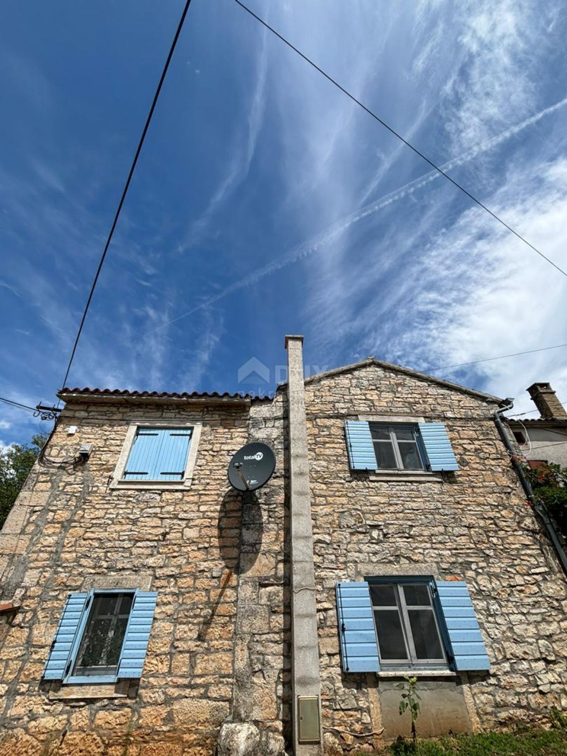 casa en Kanfanar, Istria County 12729140