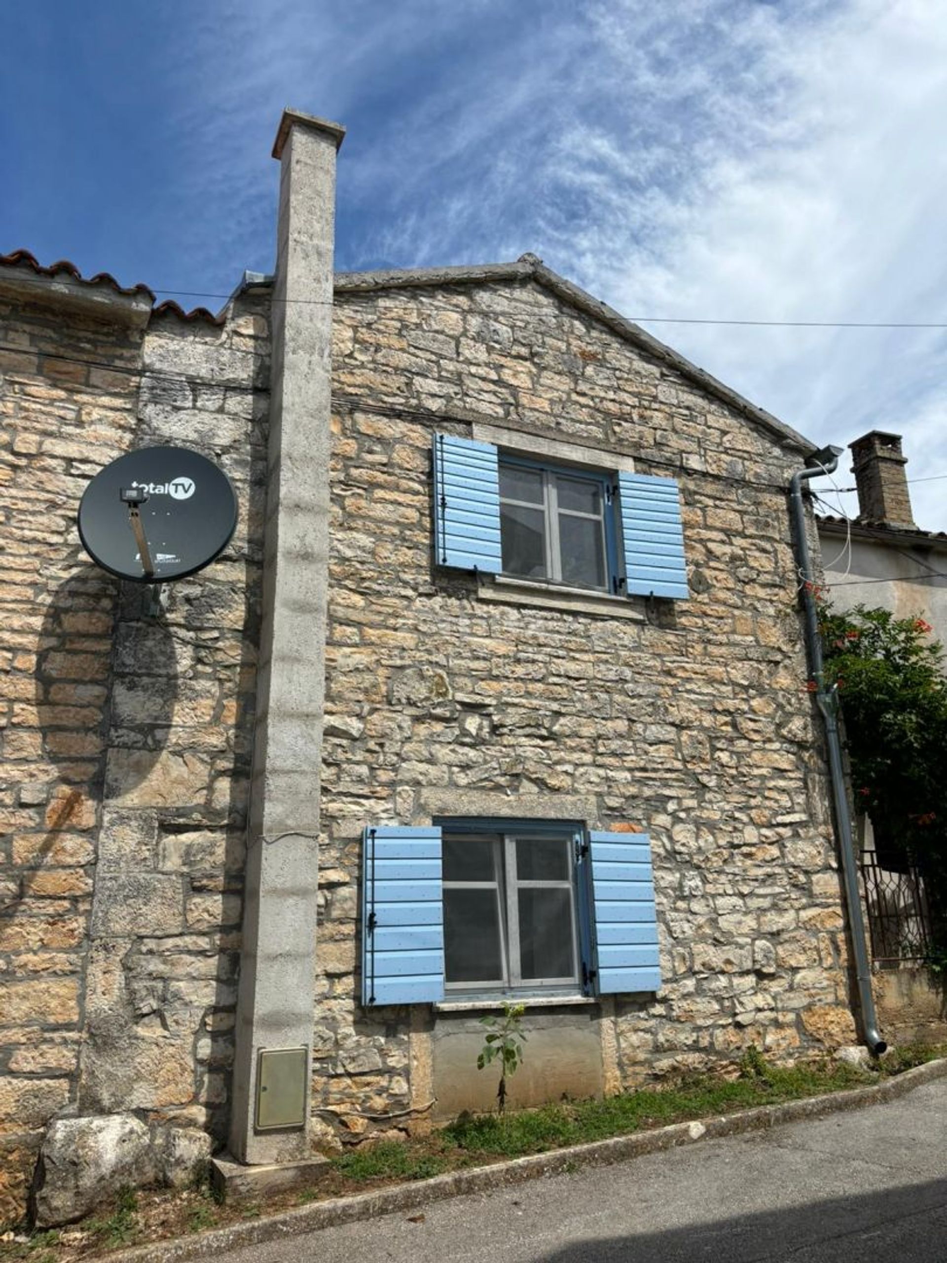 casa en Kanfanar, Istria County 12729140