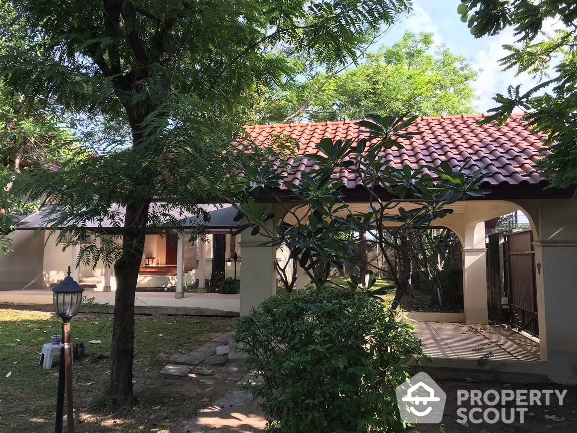 House in Phra Nakhon, Krung Thep Maha Nakhon 12729545