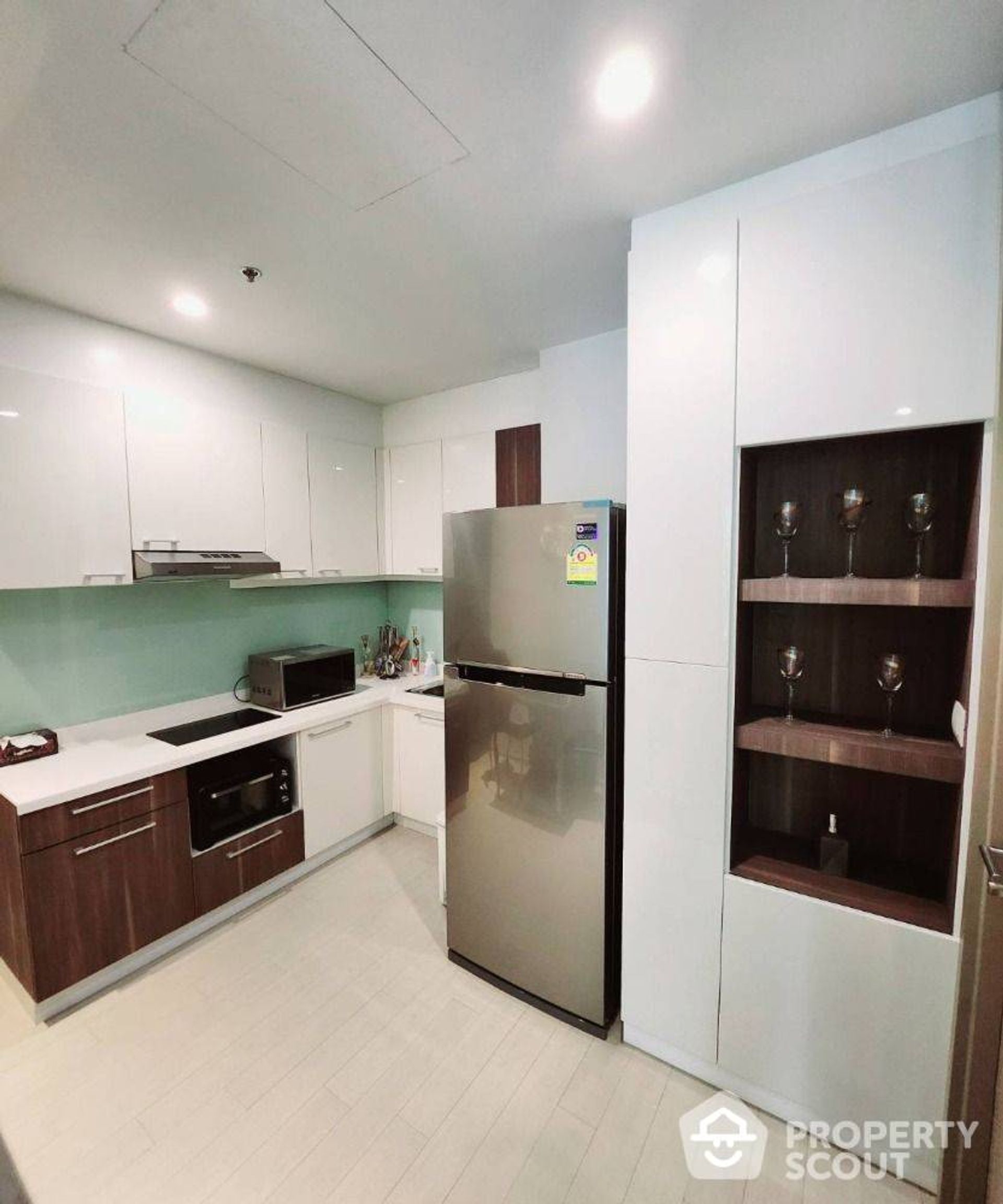 Condominium in Ratchathewi, Krung Thep Maha Nakhon 12729546