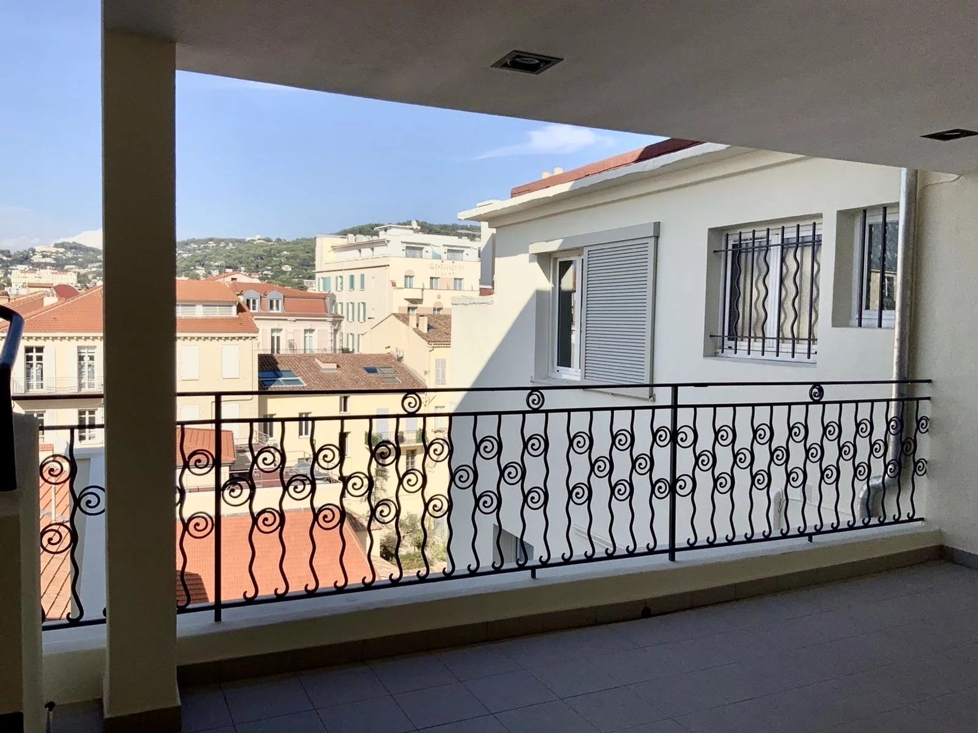 Condominium in Cannes, Alpes-Maritimes 12729774