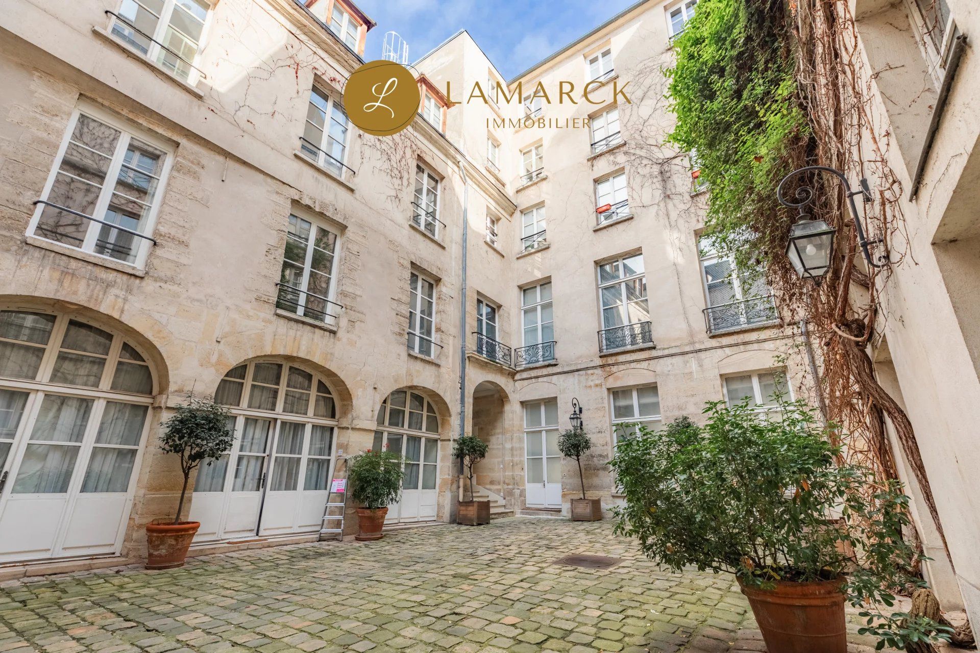 Condominium in Paris 4ème, Paris 12729854