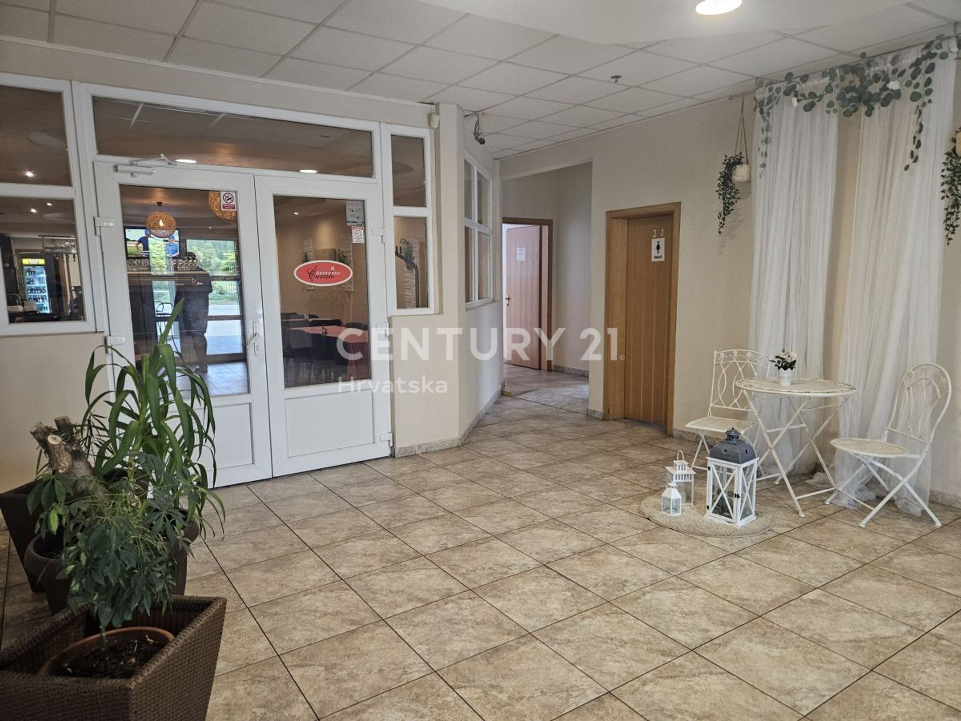 Kontor i Dugo Selo, Zagreb County 12730002