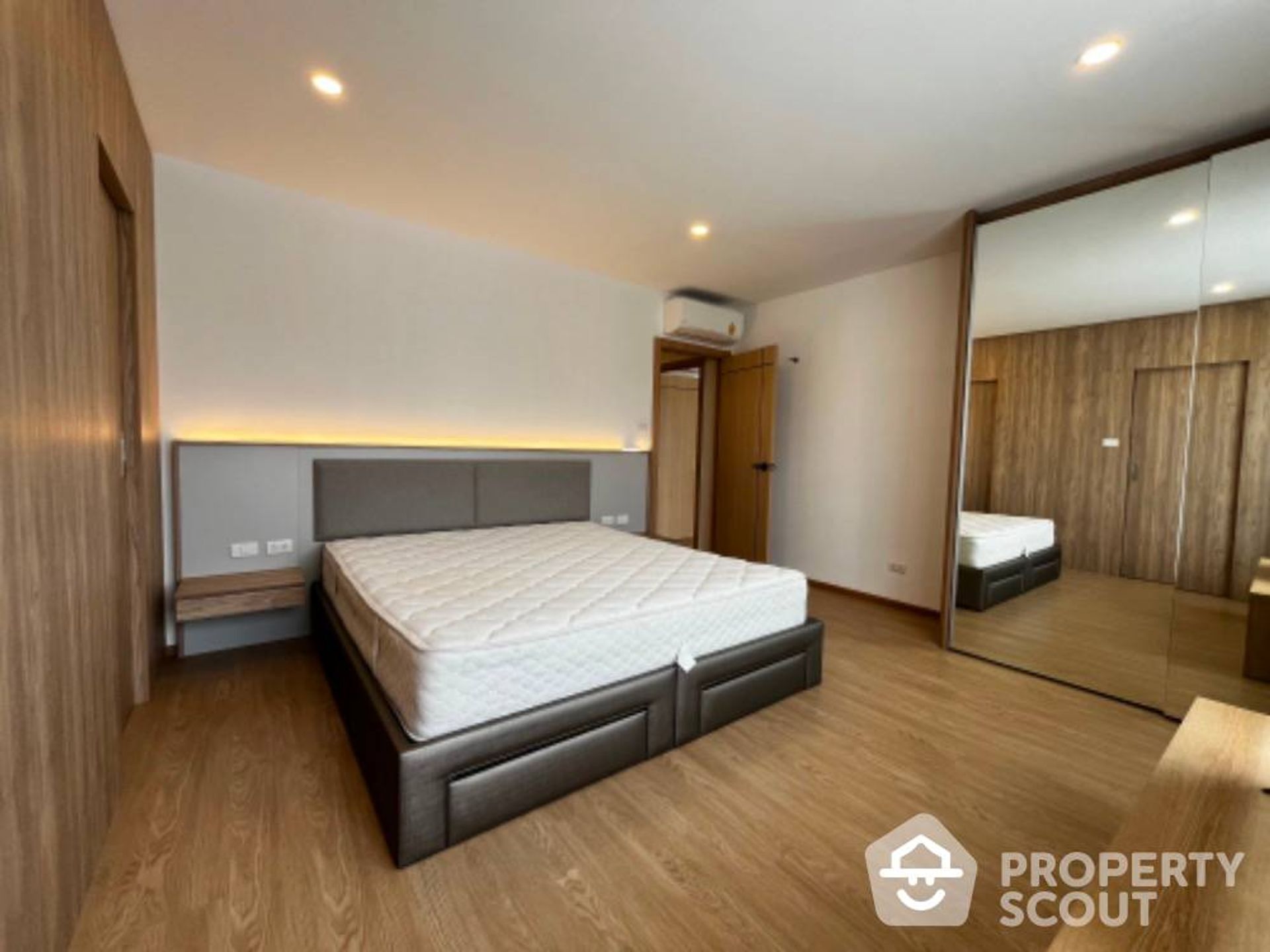 Condominium in , Krung Thep Maha Nakhon 12730371