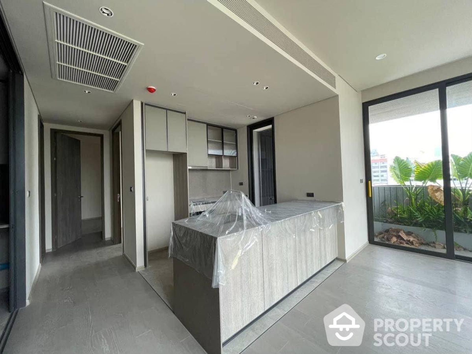 Condominium in Watthana, Krung Thep Maha Nakhon 12730393