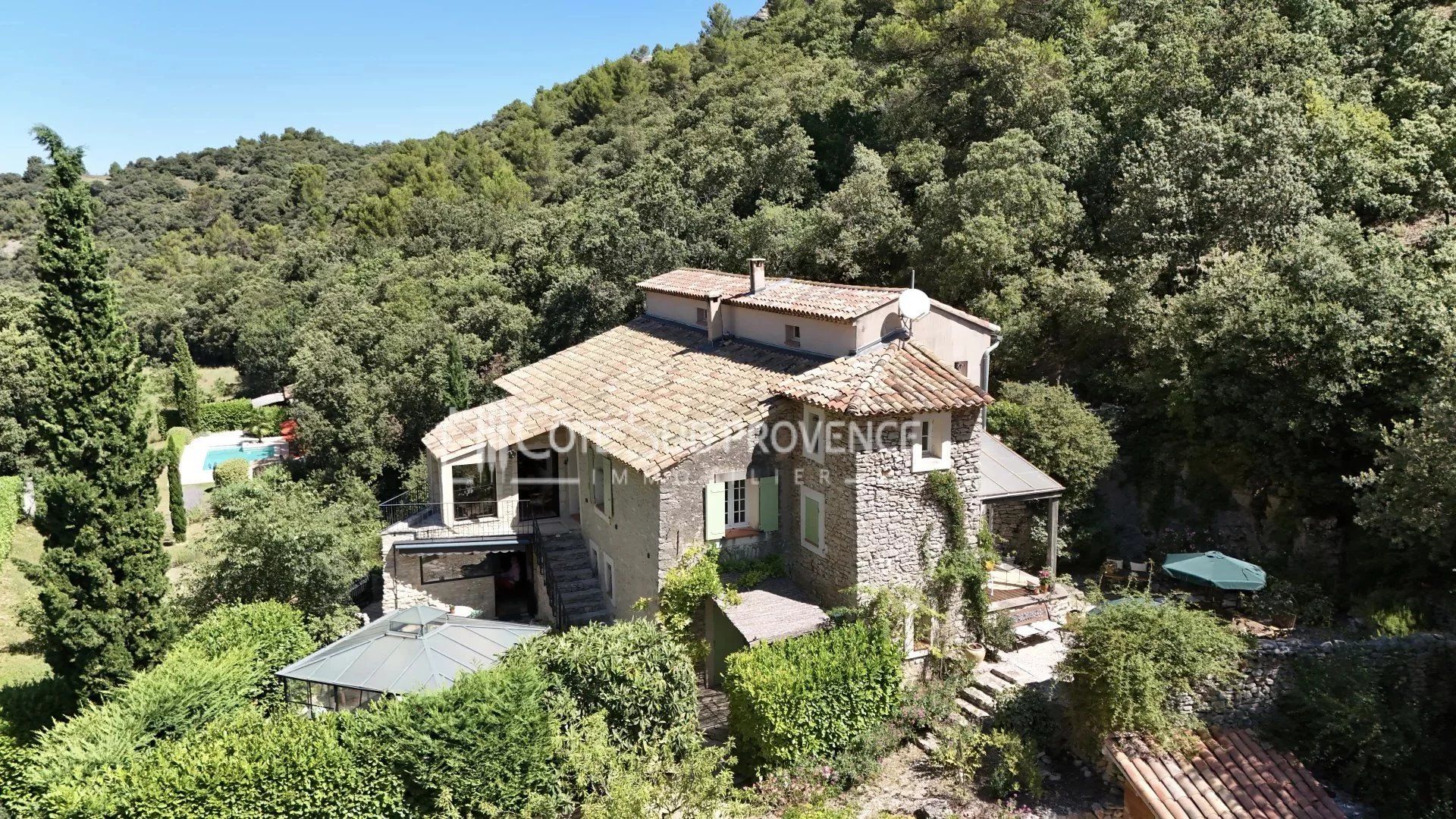 Residential in Le Beaucet, Vaucluse 12730626