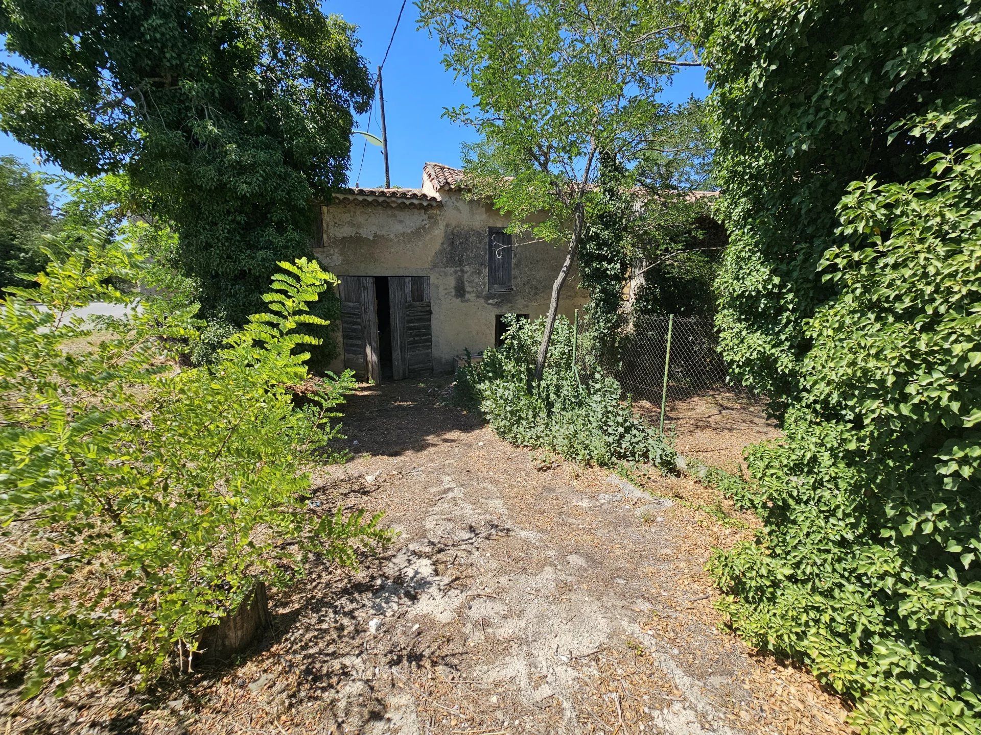 Yang lain dalam Mallemort, Provence-Alpes-Côte d'Azur 12731303