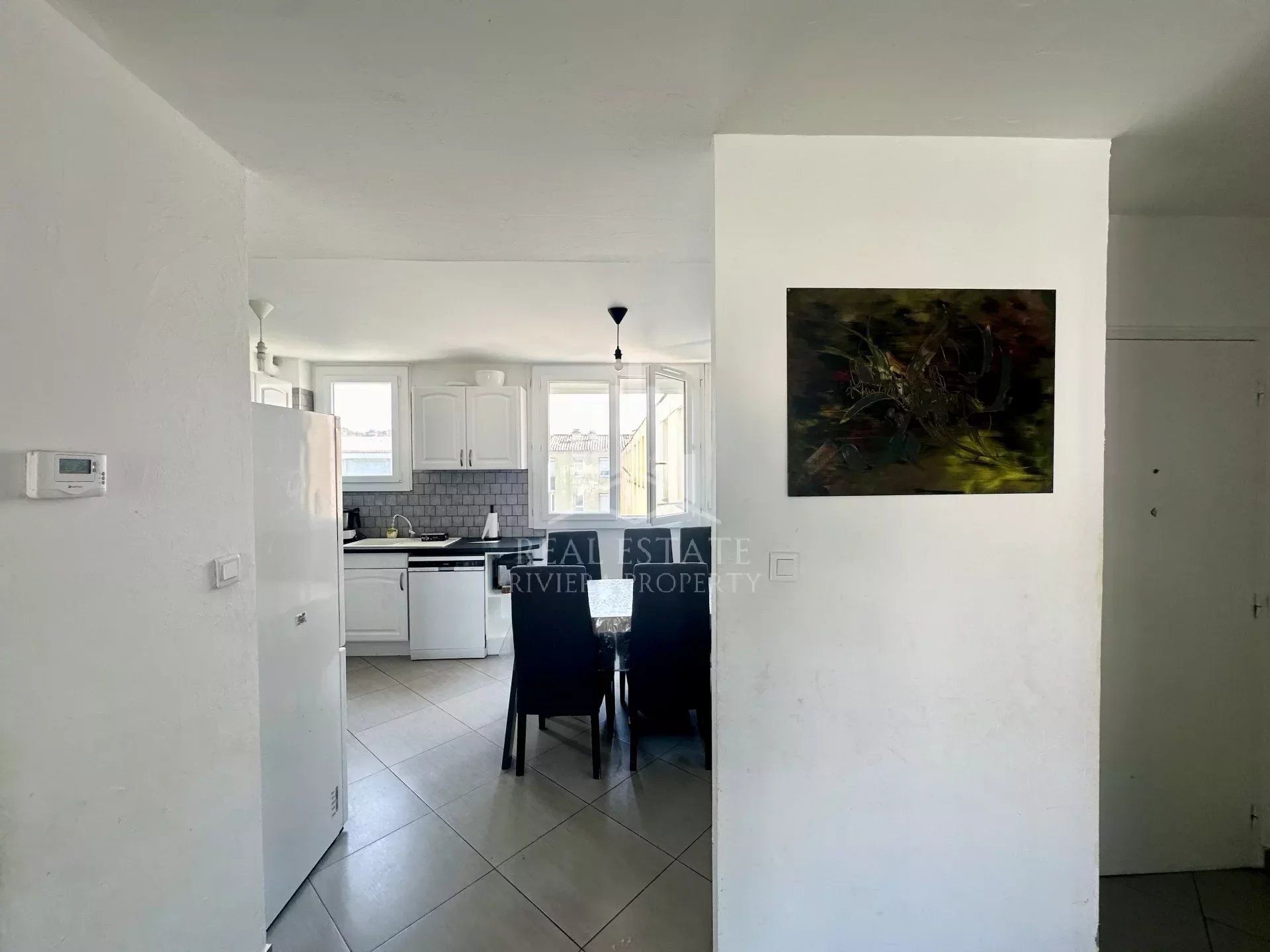 Condominium in Carros, Provence-Alpes-Cote d'Azur 12731332