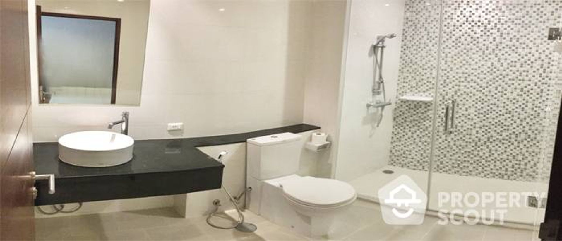 Condominio nel Ban Na canzone, Krung Thep Maha Nakhon 12731626