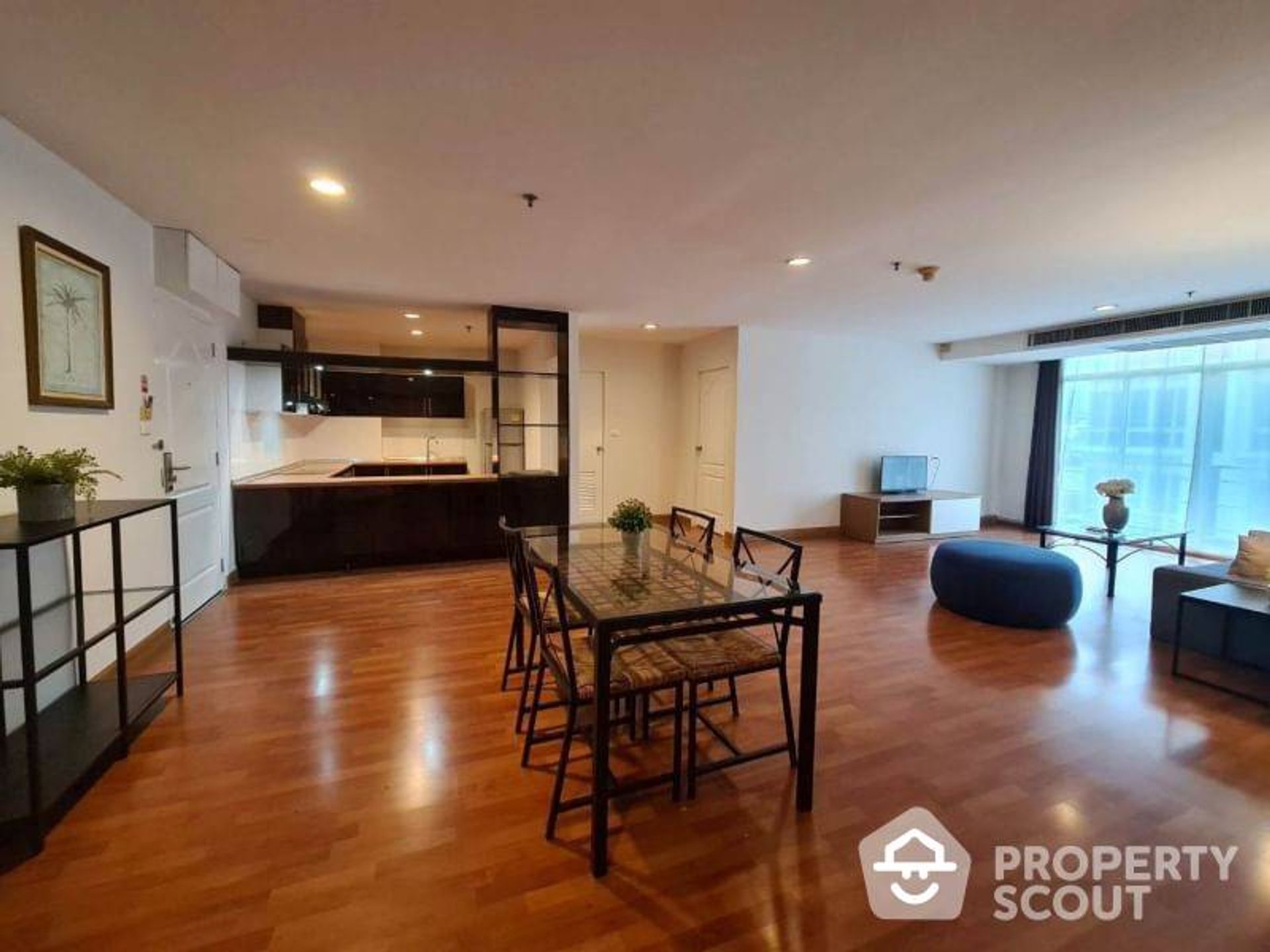 Condominio en Khlong Toei, Krung Thep Maha Nakhon 12731630