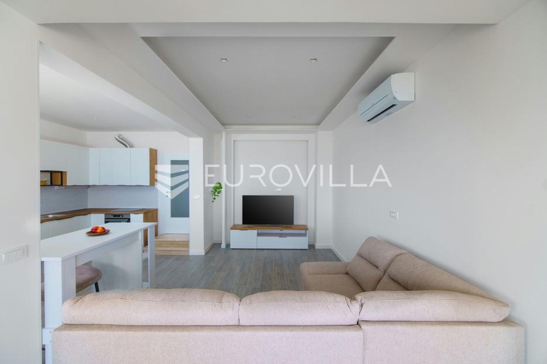 Condominium in Split, Splitsko-dalmatinska županija 12732323