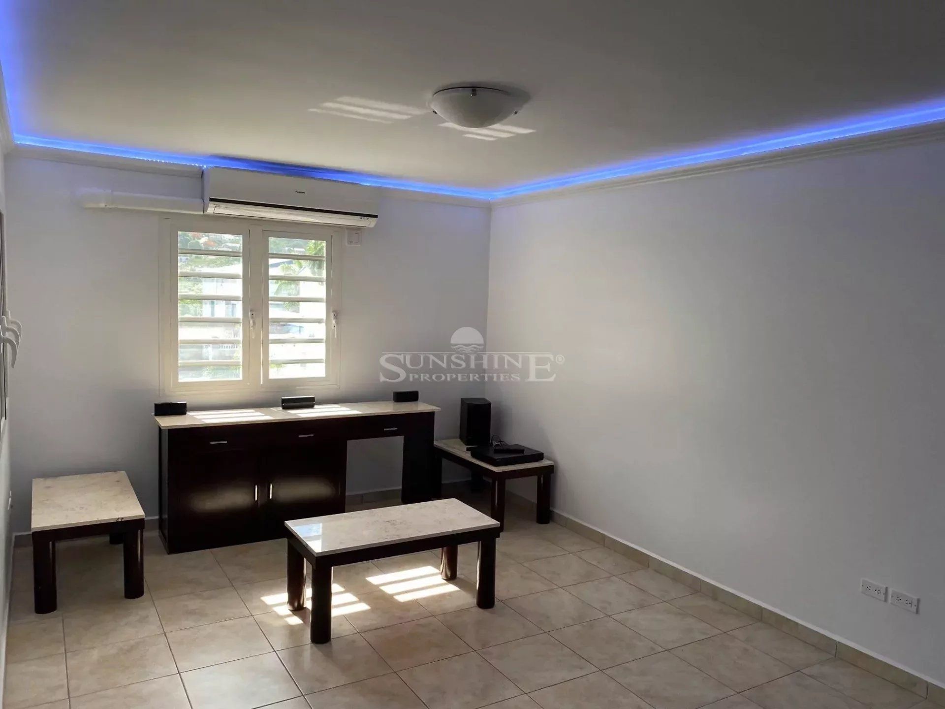 Condominium in Sint Maarten, null 12733000