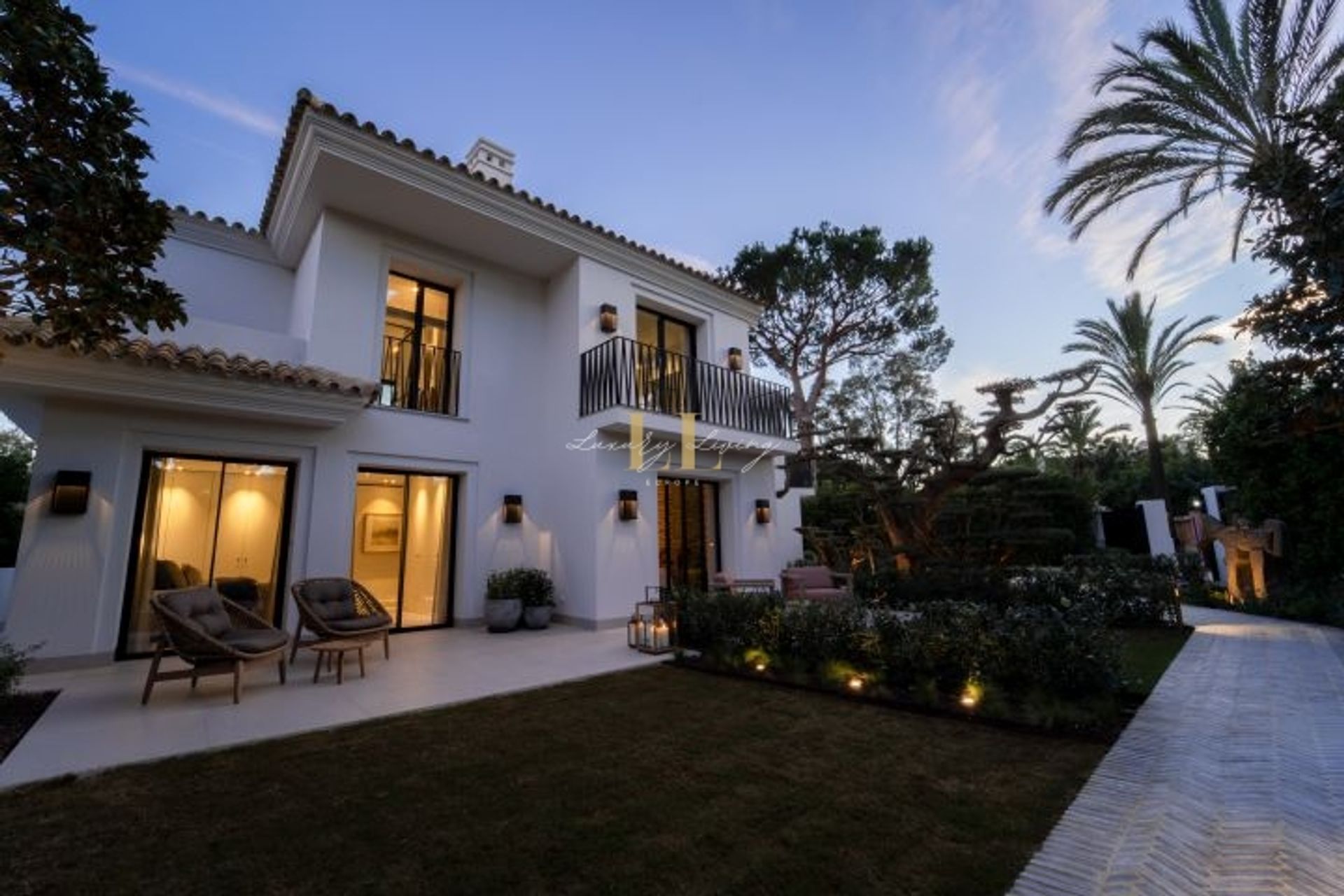 rumah dalam Marbella, Andalusia 12733746