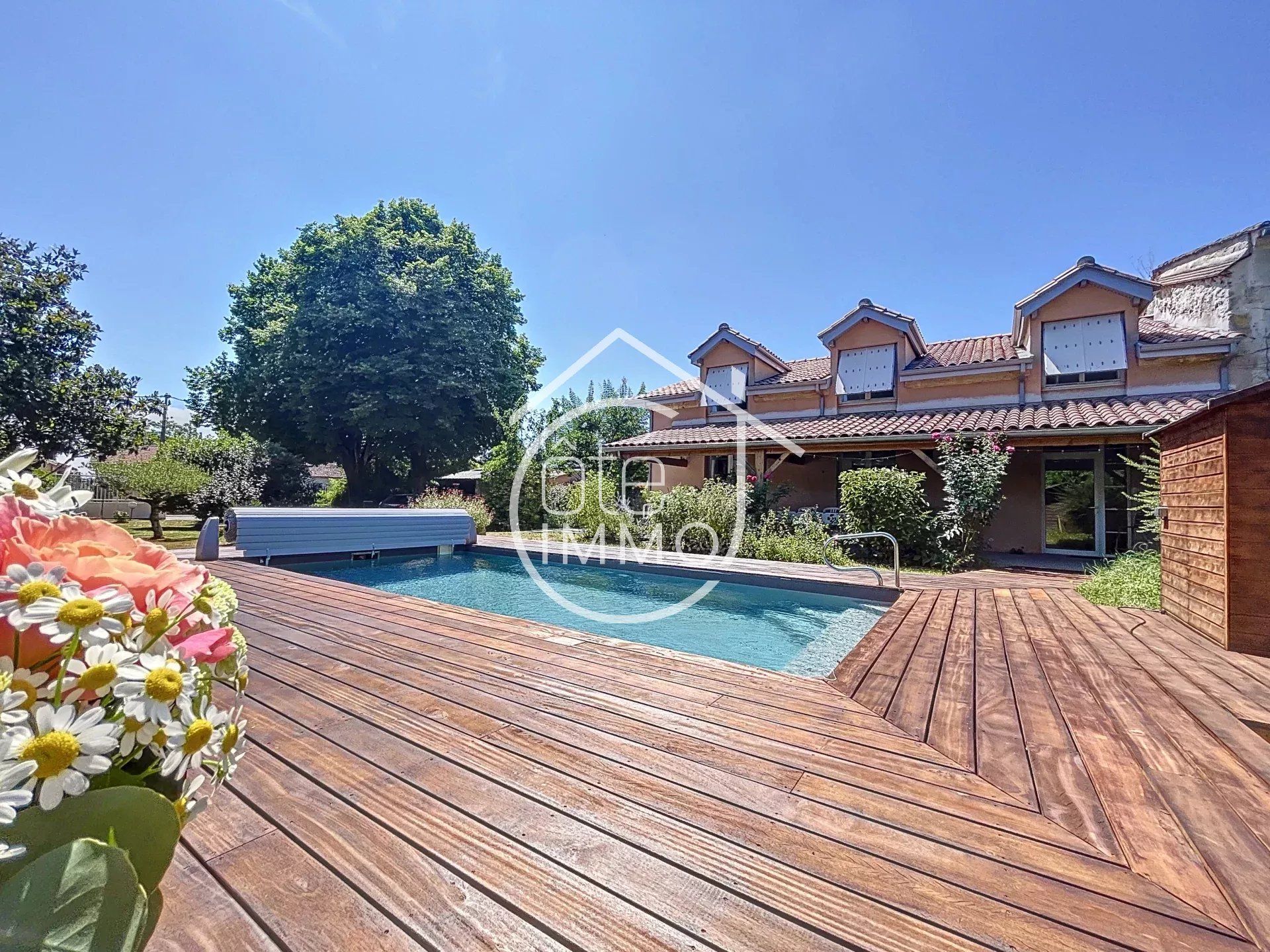 House in Saint-Émilion, Gironde 12734481