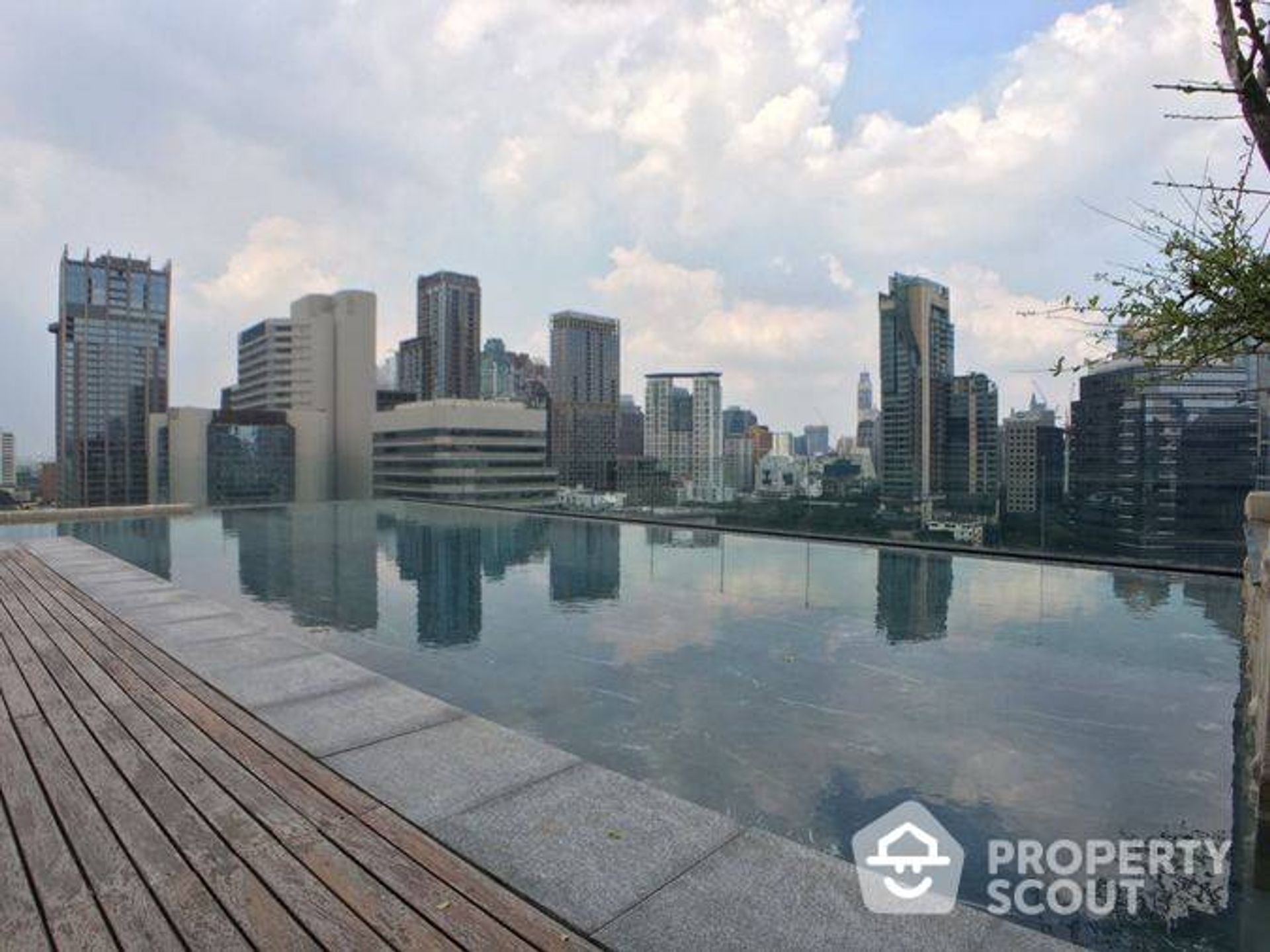 Condominium in , Krung Thep Maha Nakhon 12735434