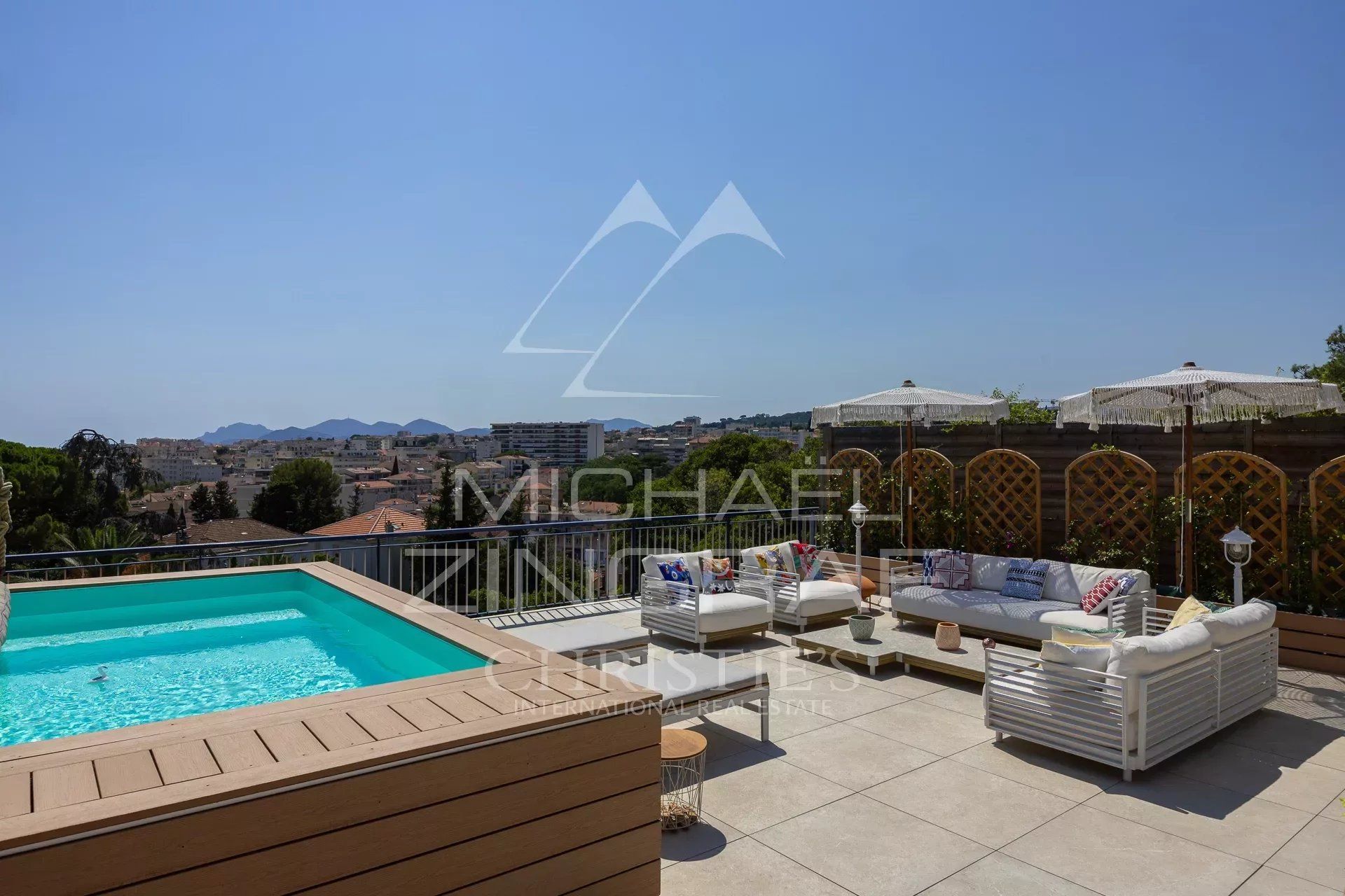 住宅 在 Cannes, Alpes-Maritimes 12735580