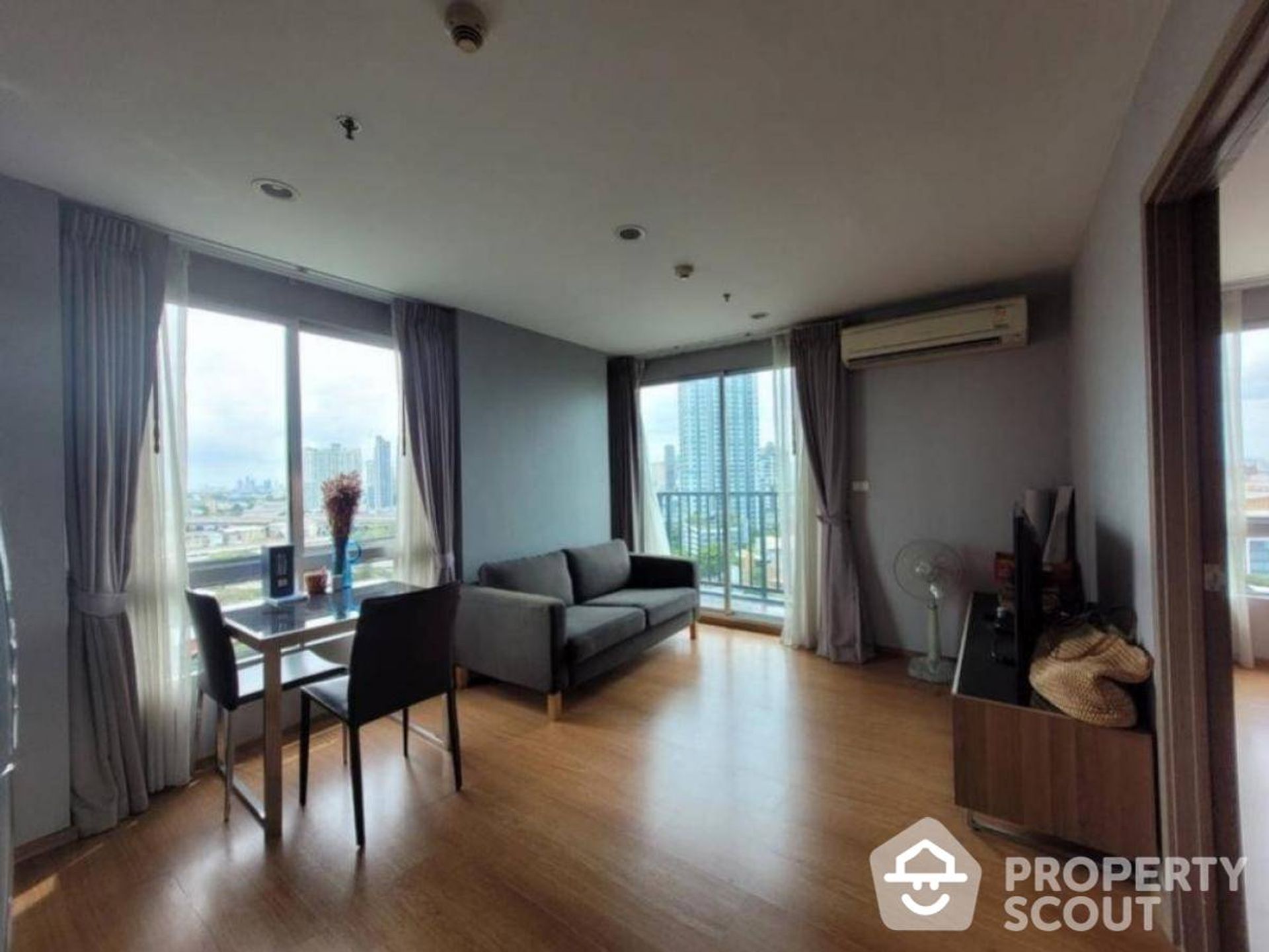 Condominium in , Bangkok 12736249