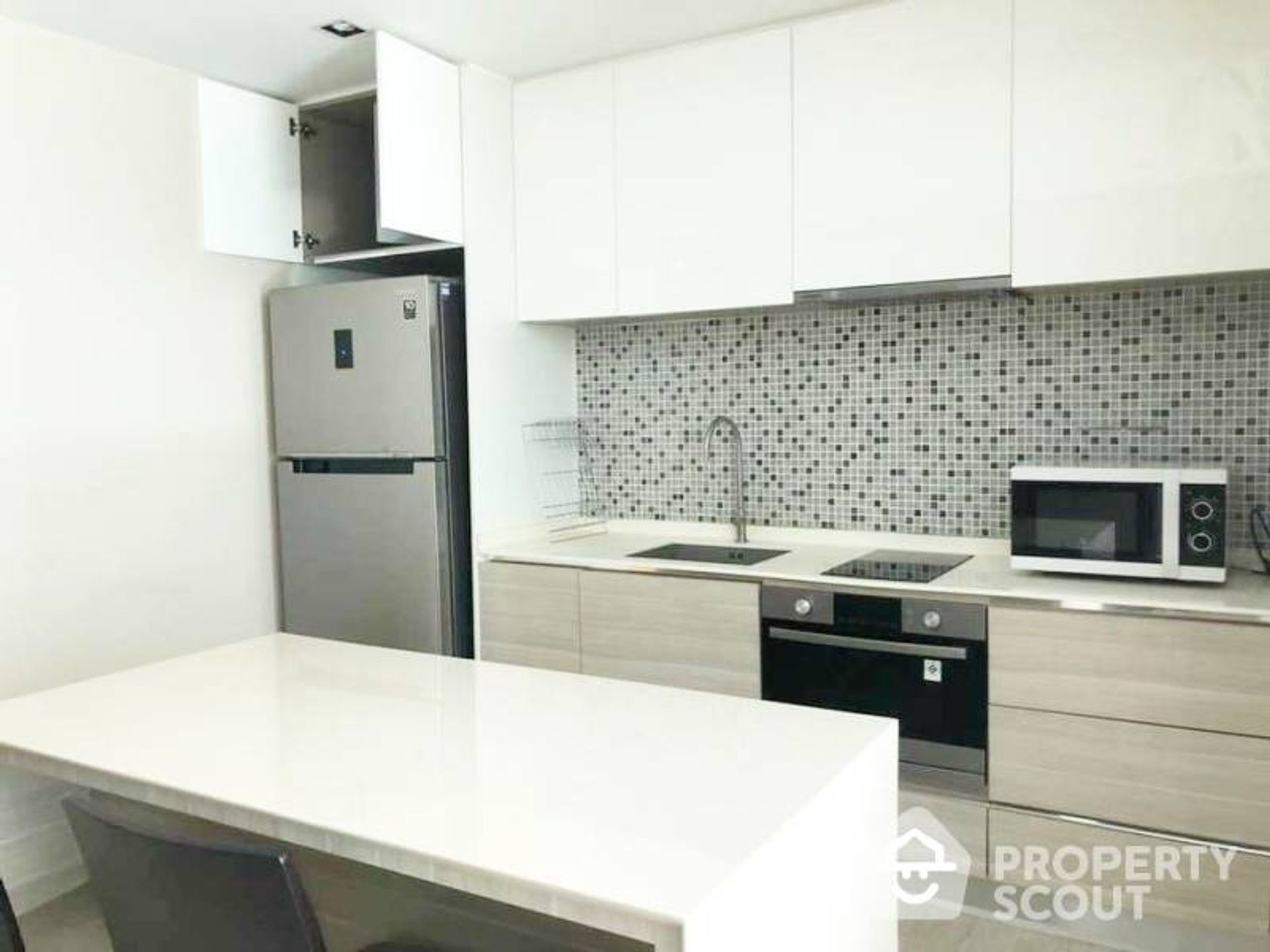 Condominio nel Ban Na canzone, Krung Thep Maha Nakhon 12736277