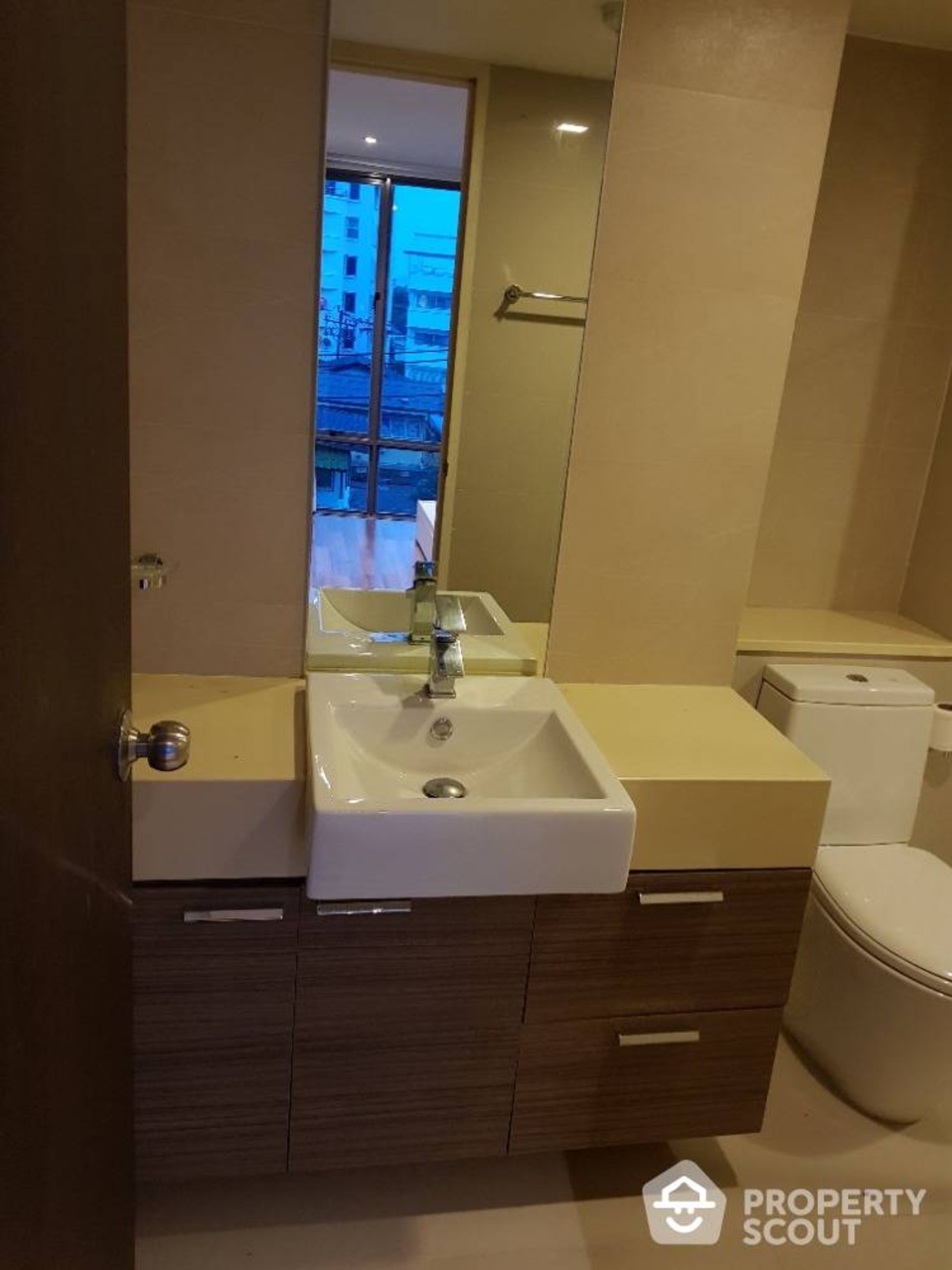 Condominio nel , Krung Thep Maha Nakhon 12736284