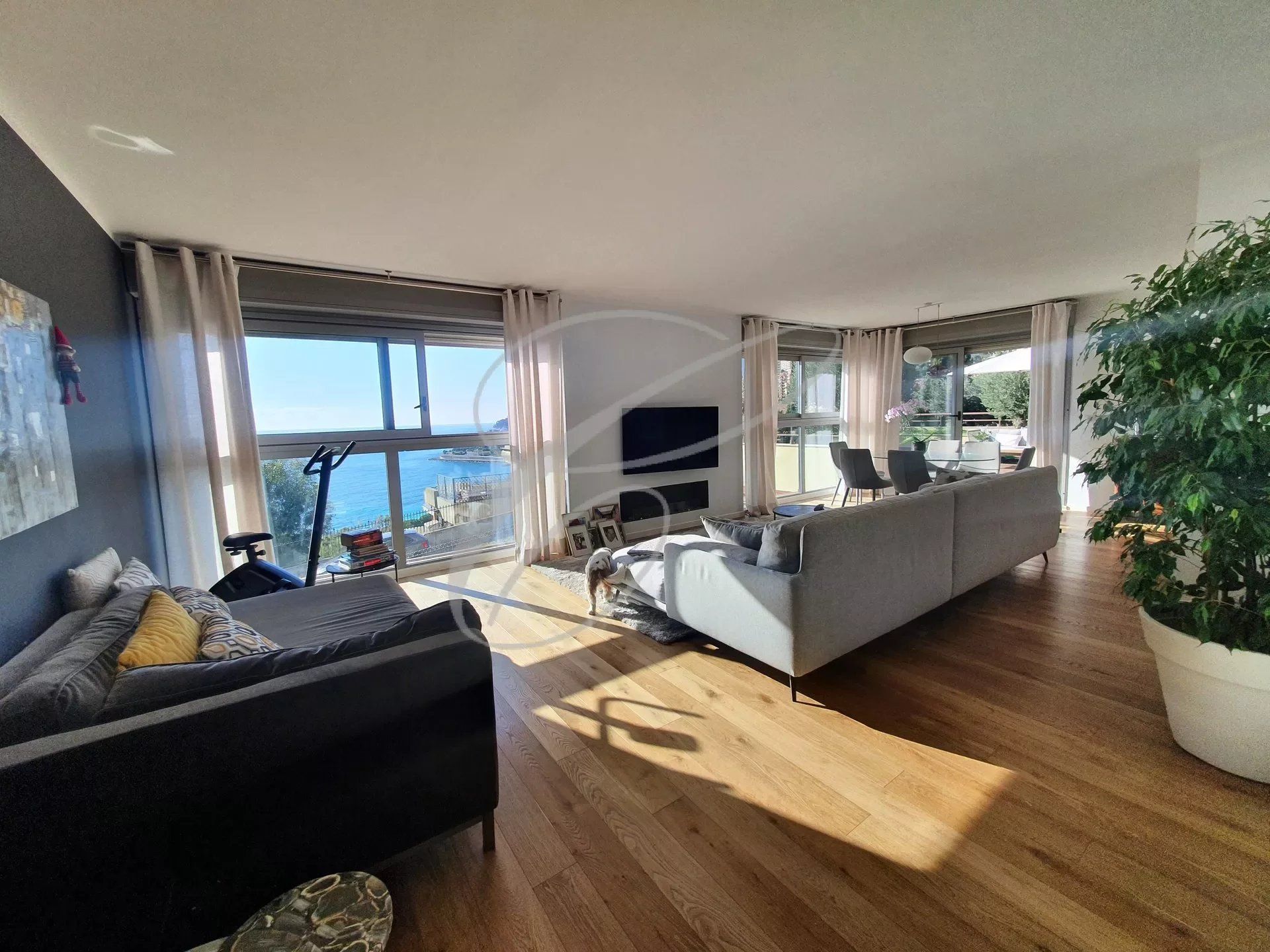 Residenziale nel Roquebrune-Cap-Martin, Alpes-Maritimes 12736408