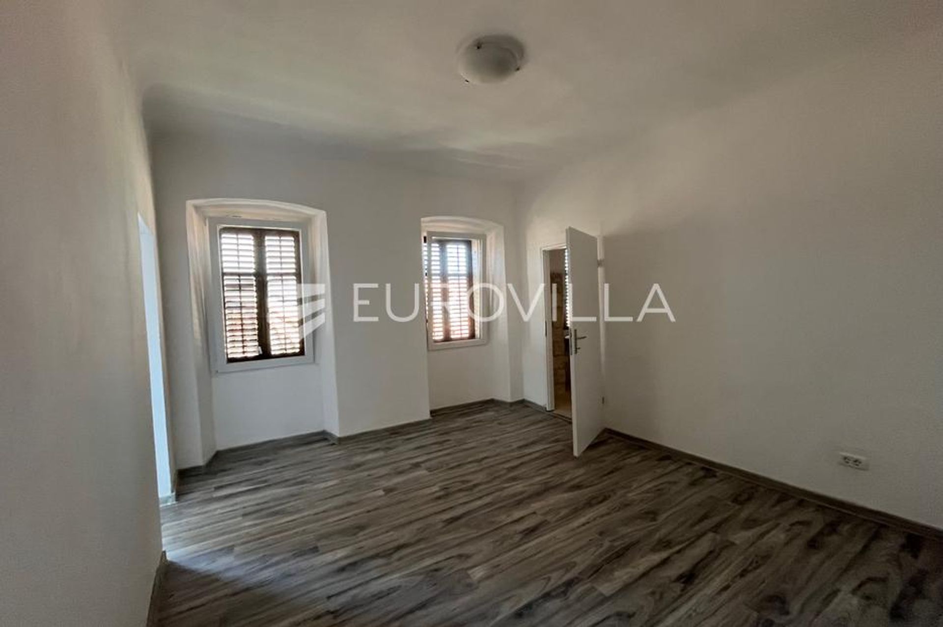 Condominio en Pula, Istarska Županija 12736554